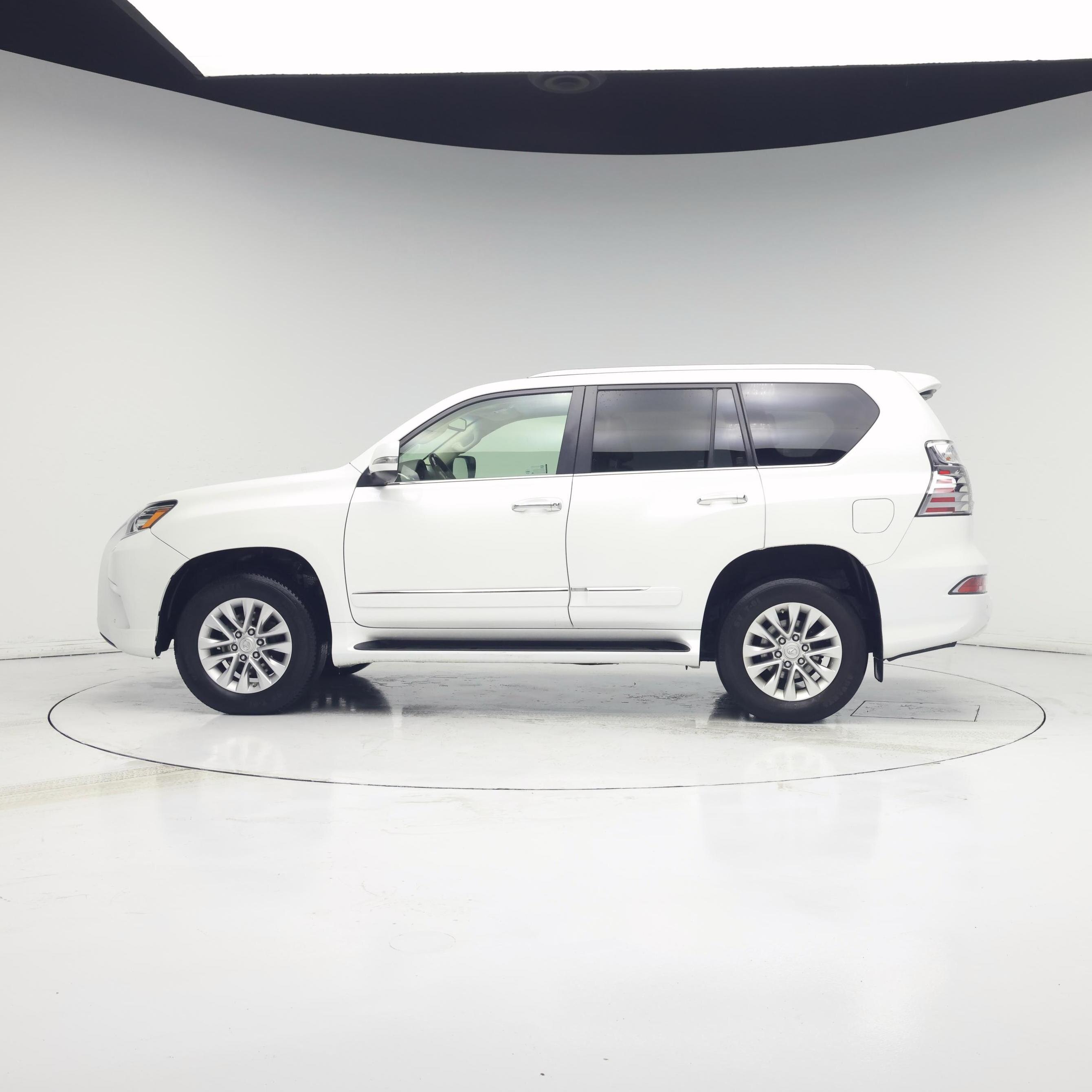 Thumbnail: 2019 Lexus GX - 3