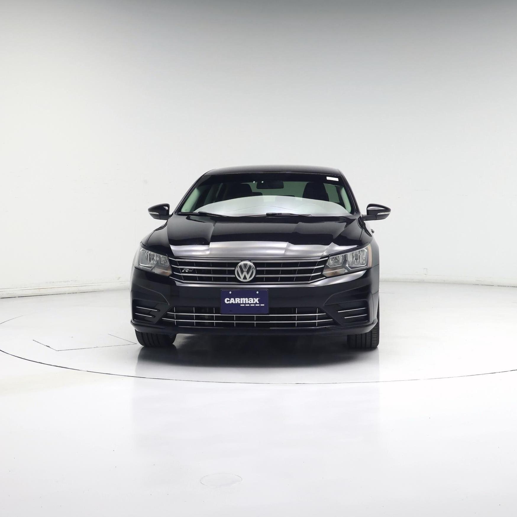 Thumbnail: 2017 Volkswagen Passat - 5