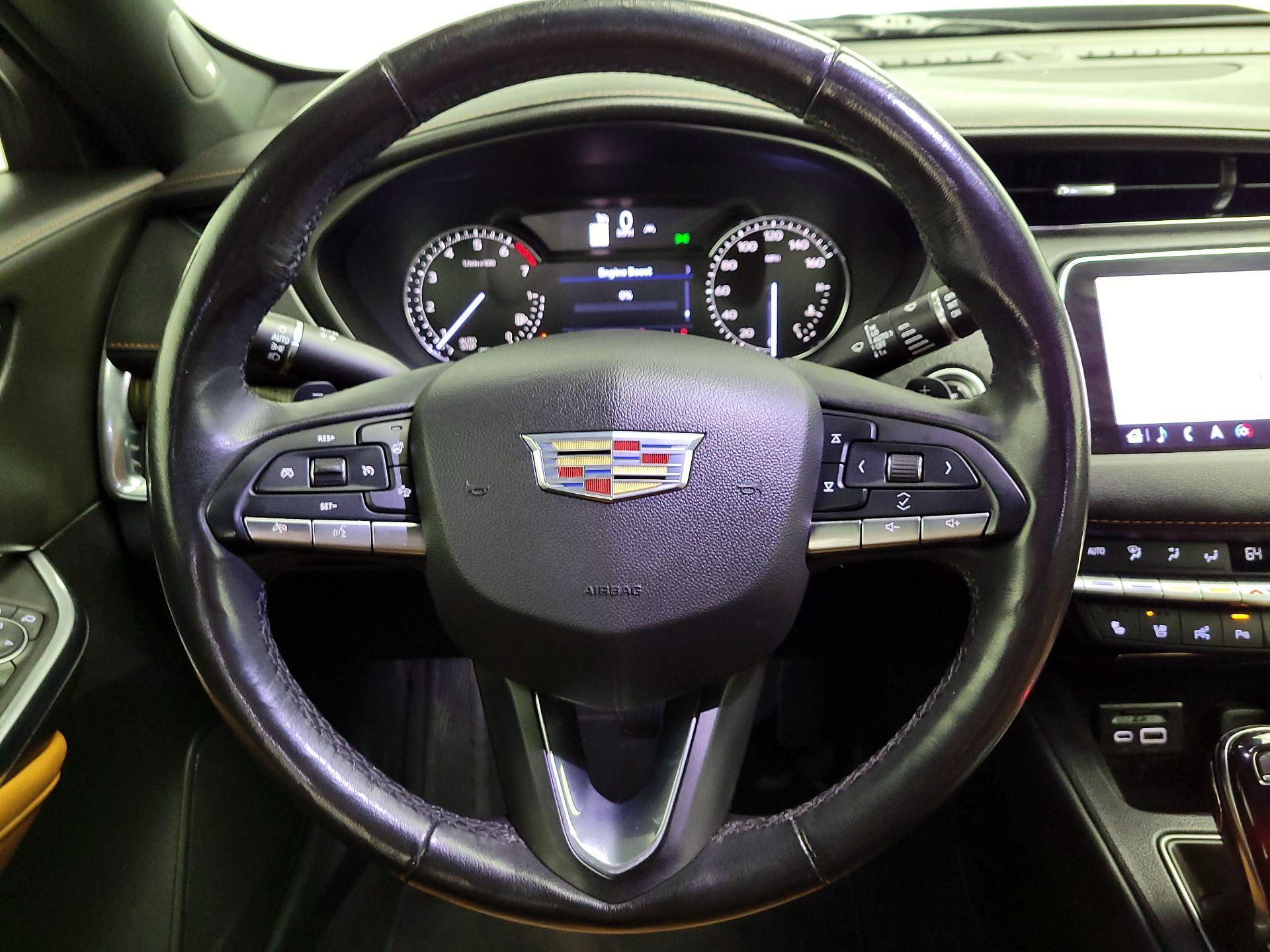 Thumbnail: 2020 Cadillac XT4 - 10