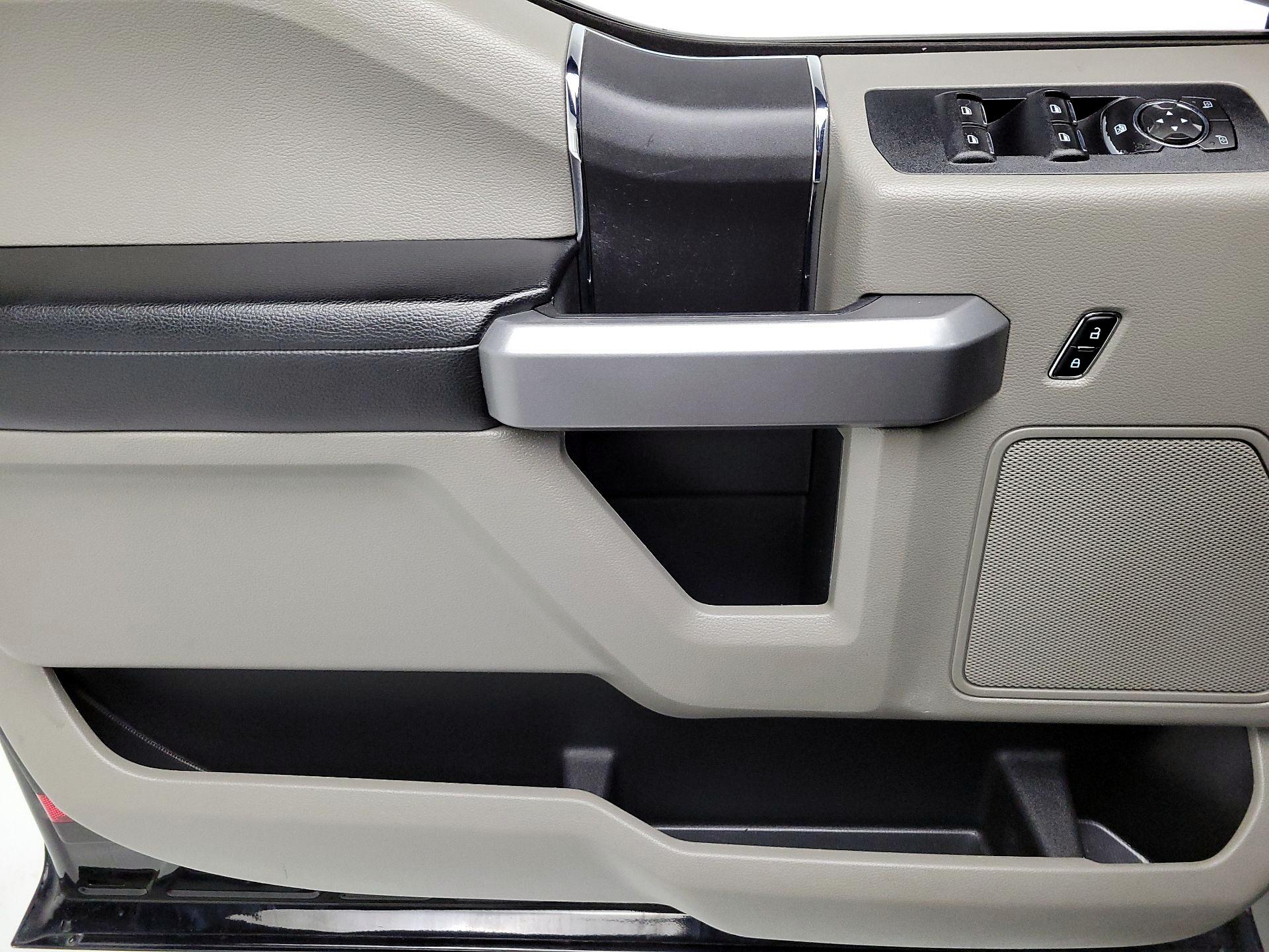 Thumbnail: 2016 Ford F-150 - 12