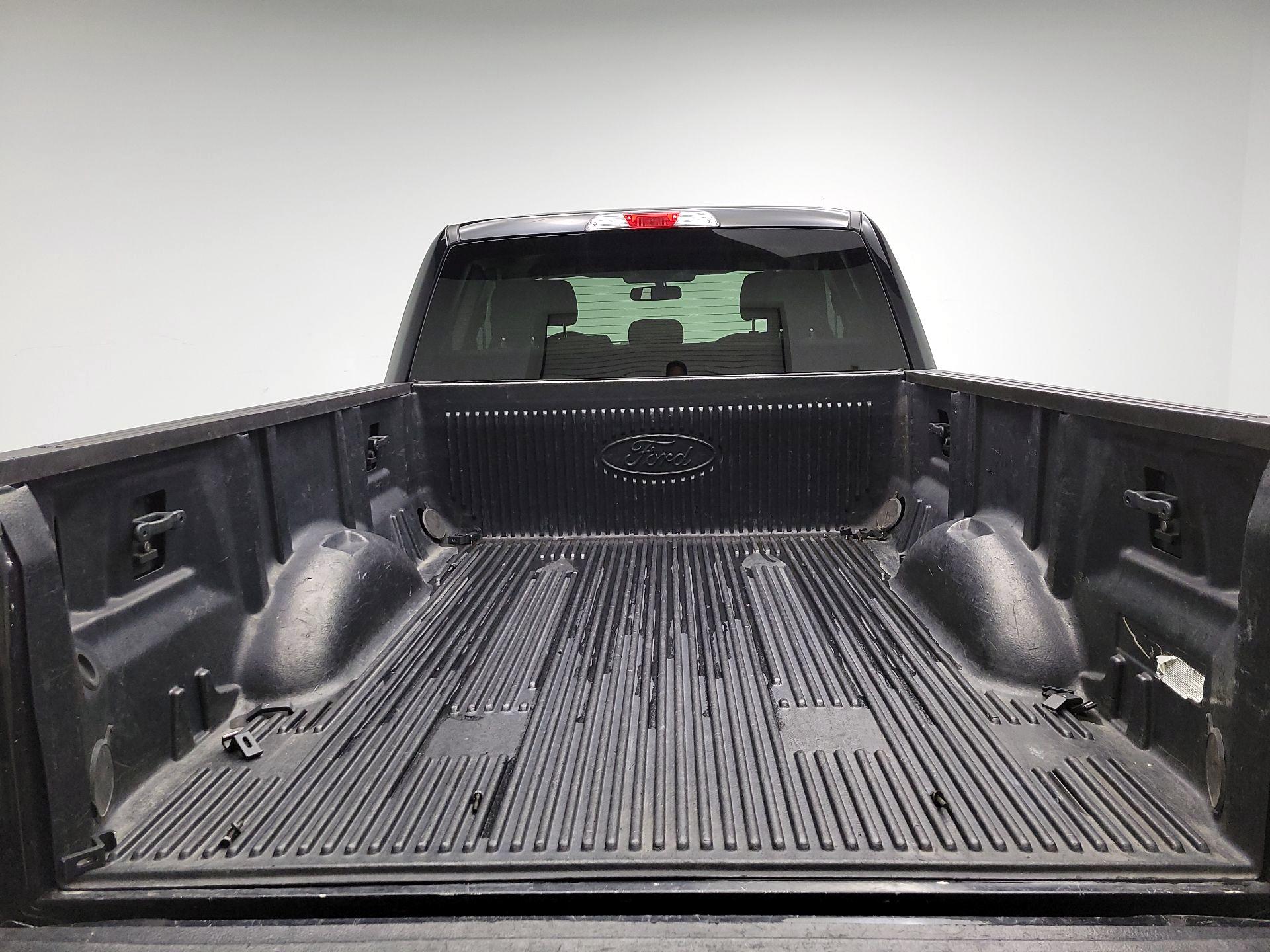 Thumbnail: 2016 Ford F-150 - 19