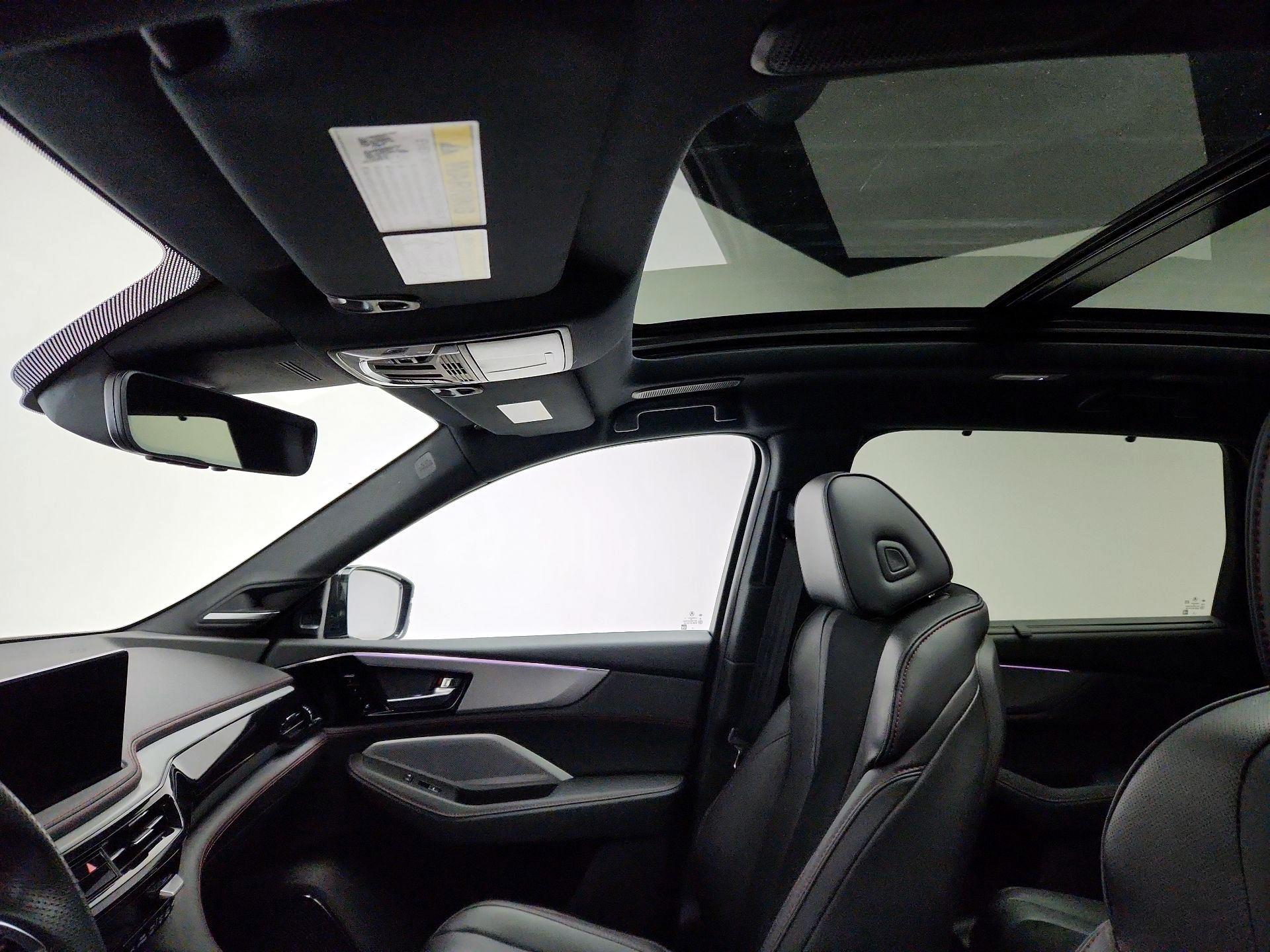 Thumbnail: 2025 Acura MDX - 20