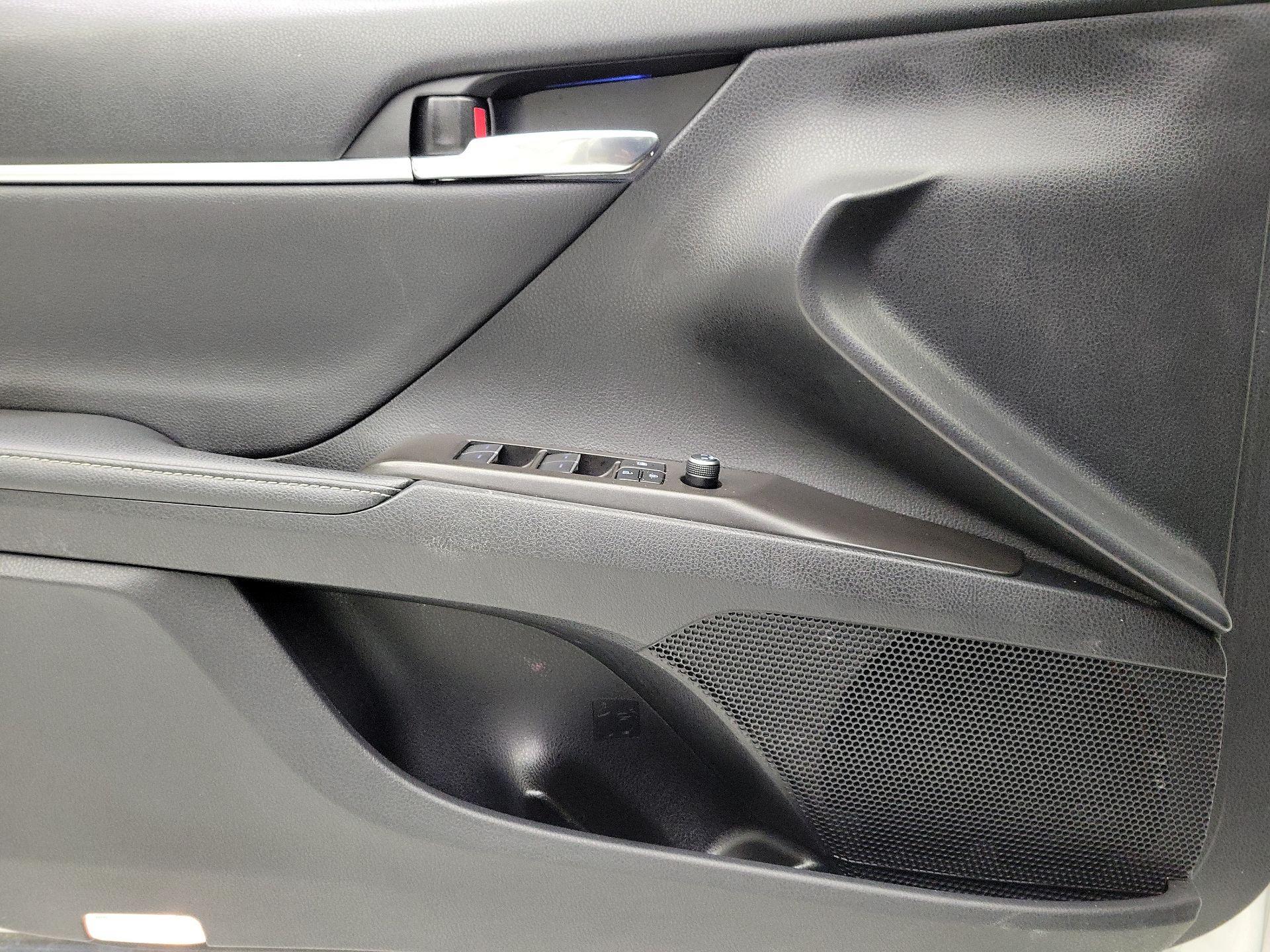 Thumbnail: 2023 Toyota Camry - 12