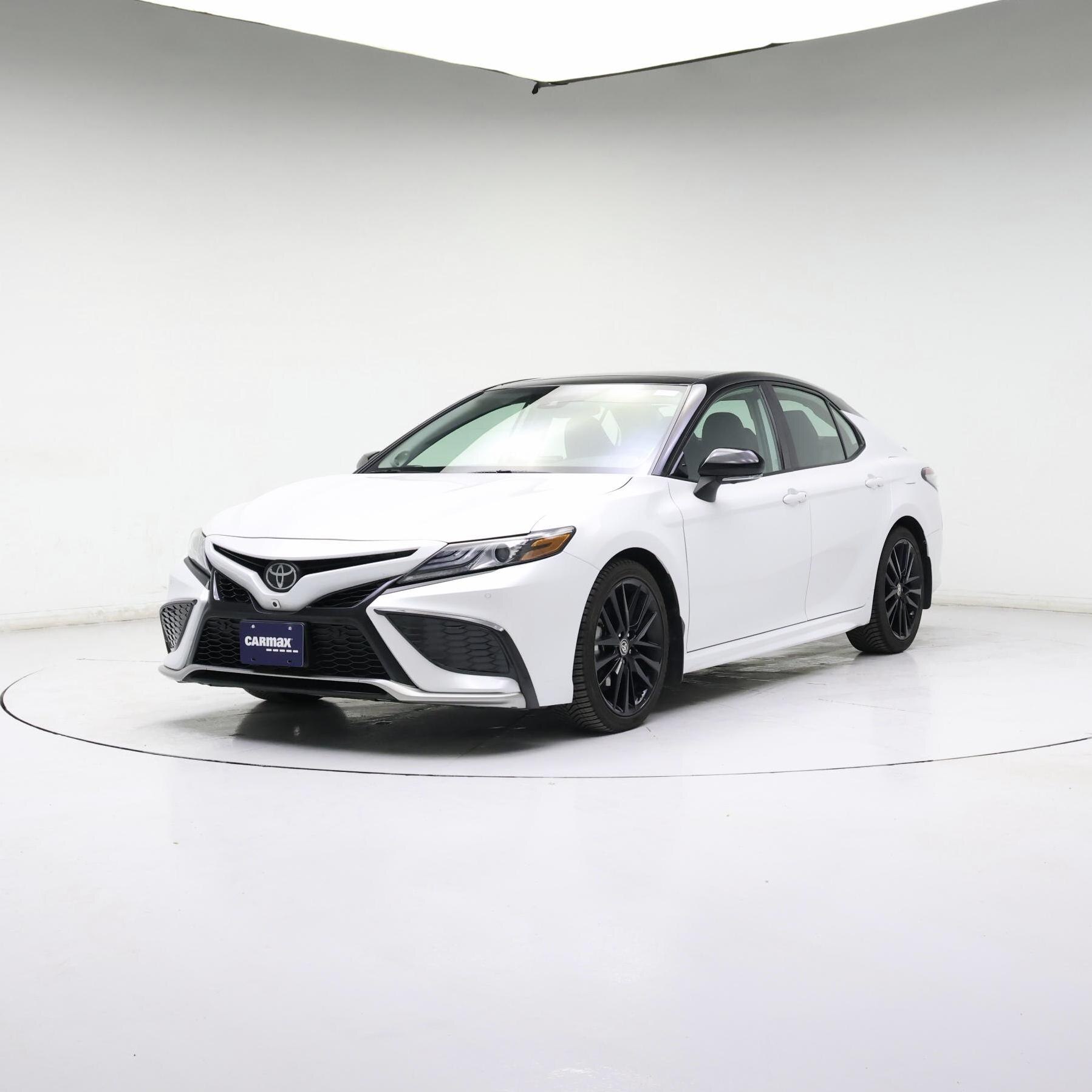 Thumbnail: 2023 Toyota Camry - 4