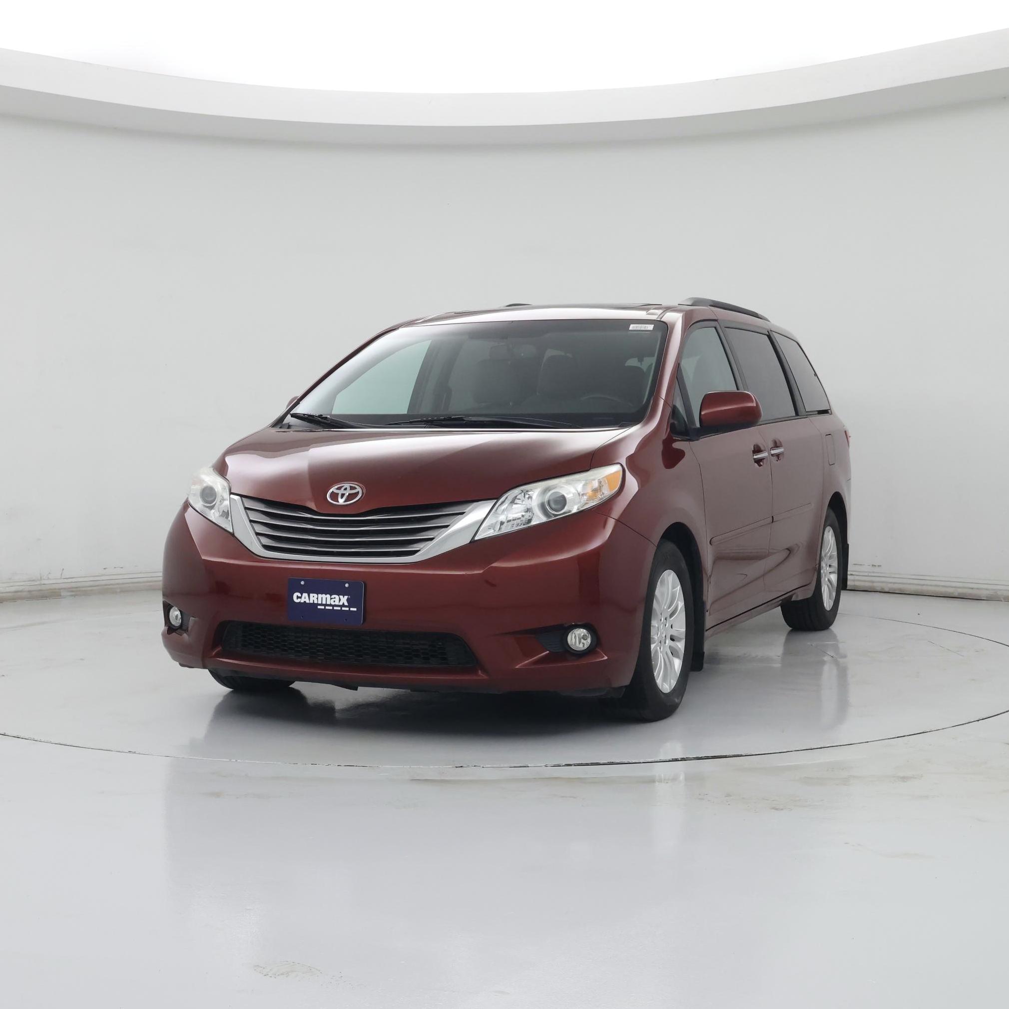 Thumbnail: 2017 Toyota Sienna - 4
