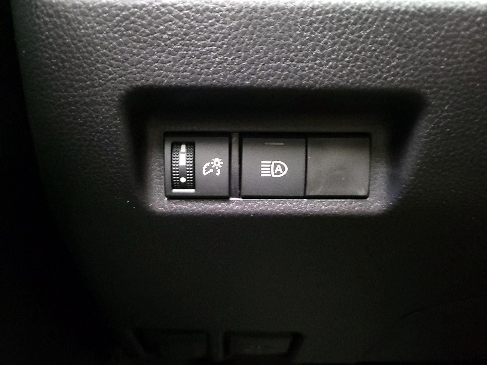 Thumbnail: 2025 Toyota RAV4 - 13