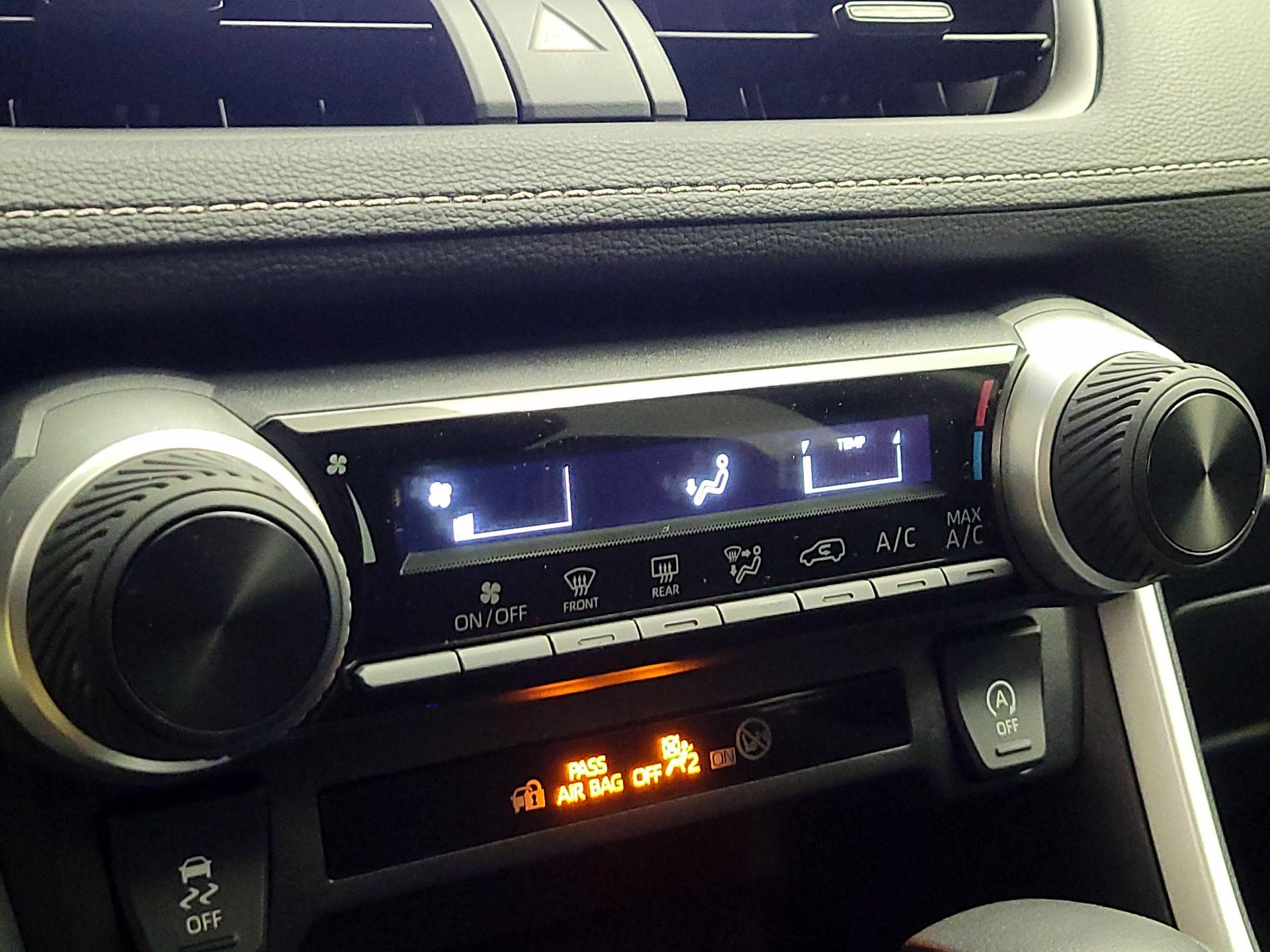 Thumbnail: 2025 Toyota RAV4 - 16