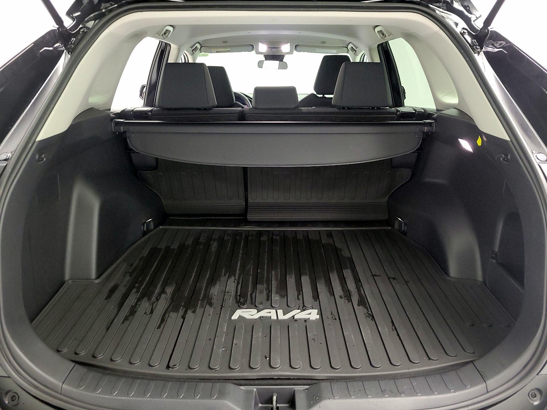 Thumbnail: 2025 Toyota RAV4 - 20