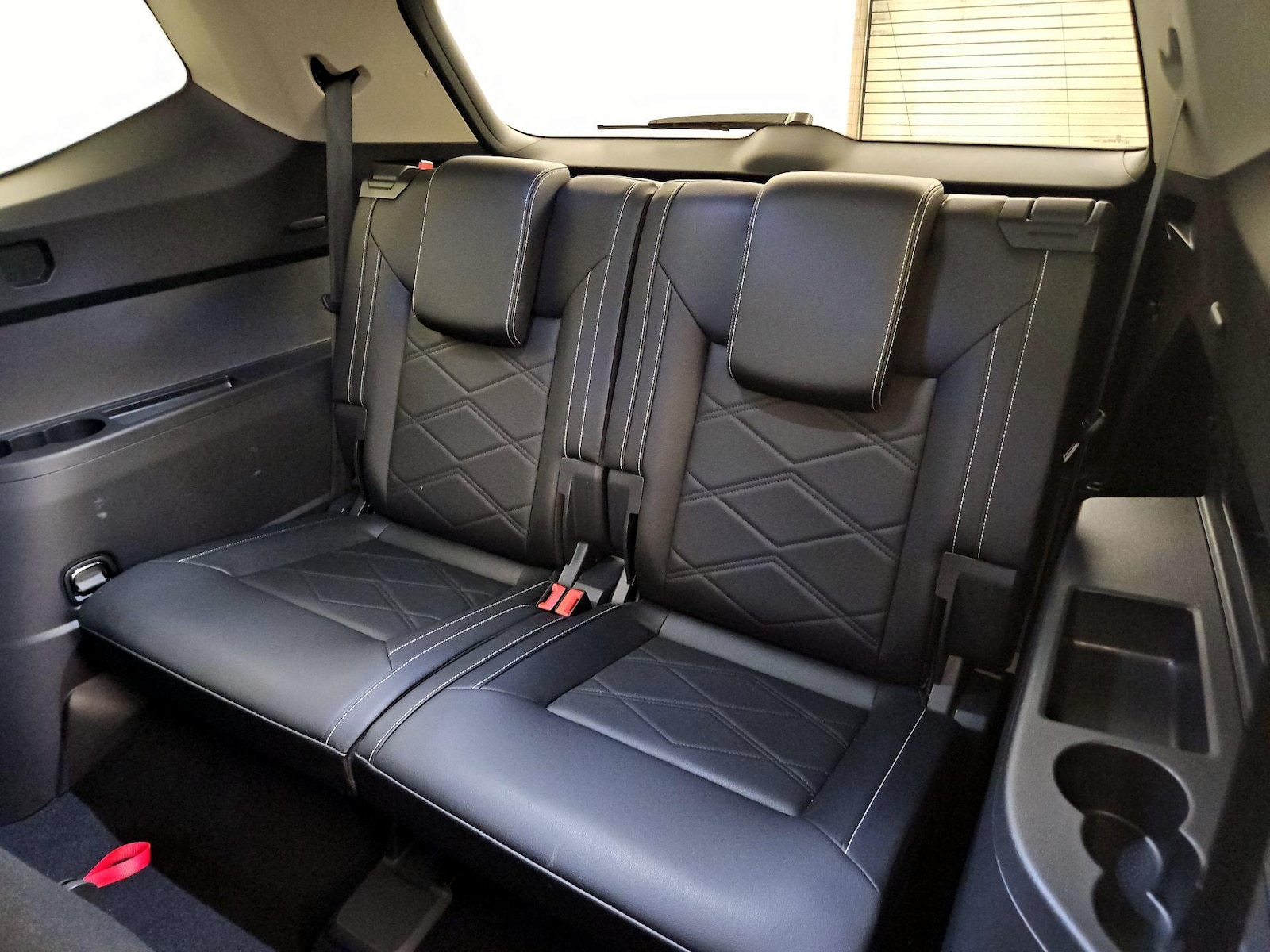 2025 Volkswagen Atlas SE w/Tech - Photo 21