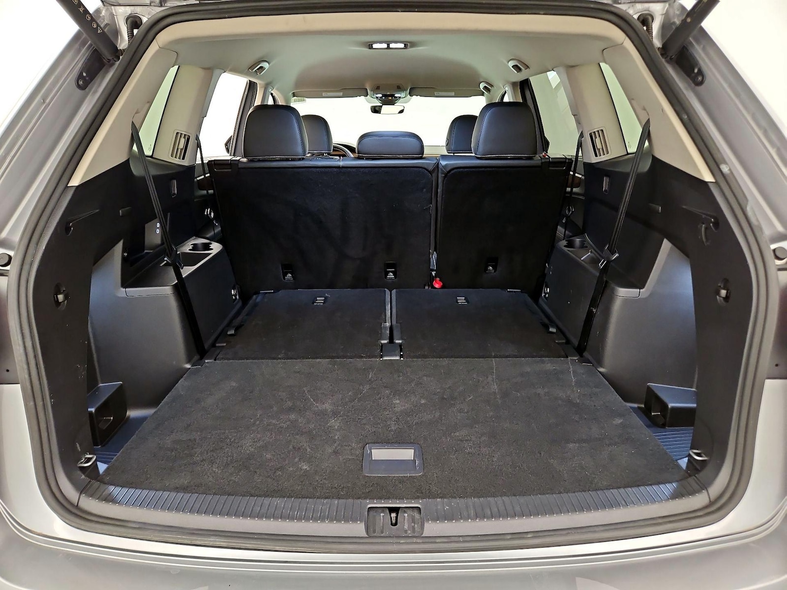 2025 Volkswagen Atlas SE w/Tech - Photo 23