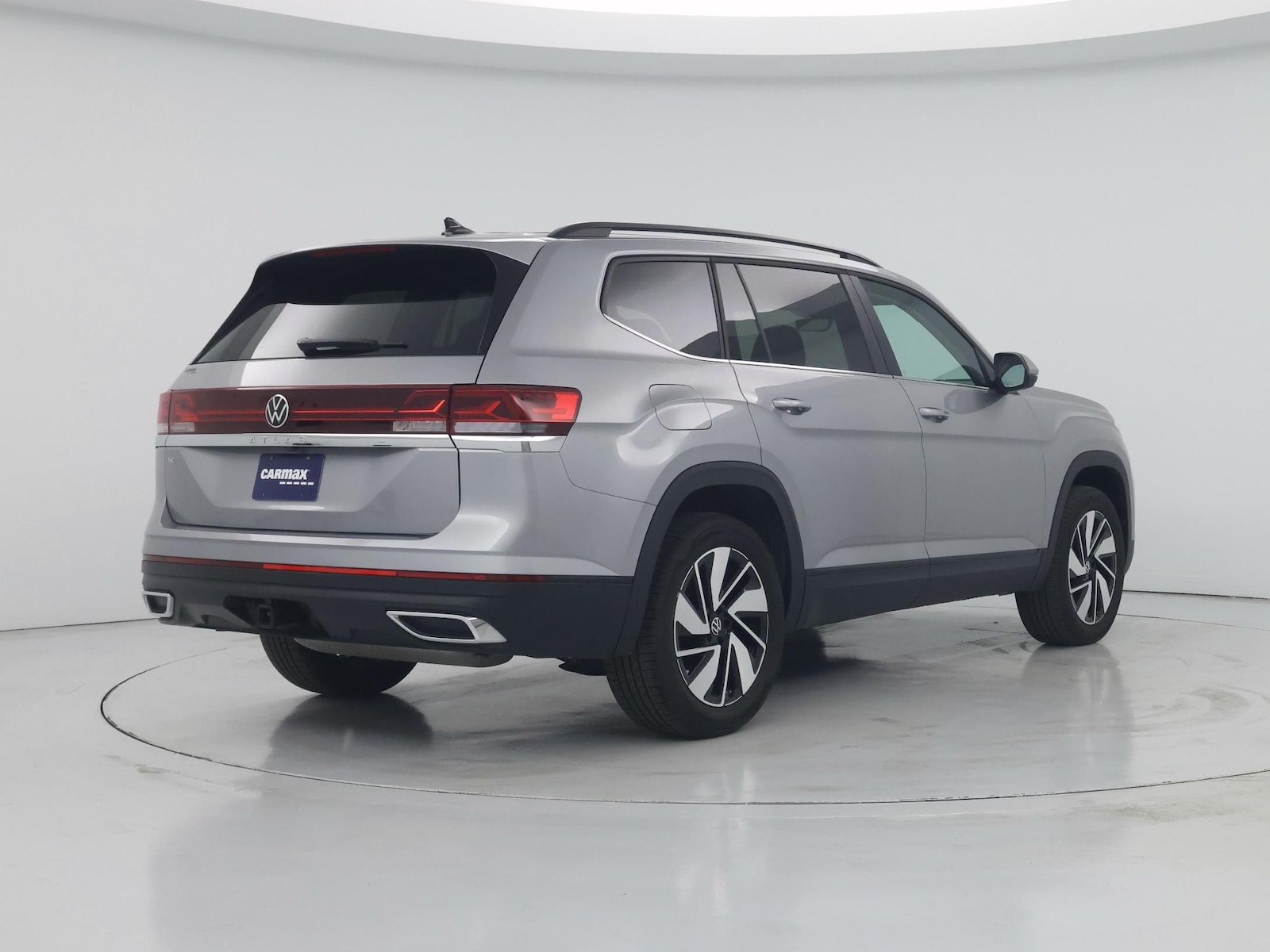 2025 Volkswagen Atlas SE w/Tech - Photo 9