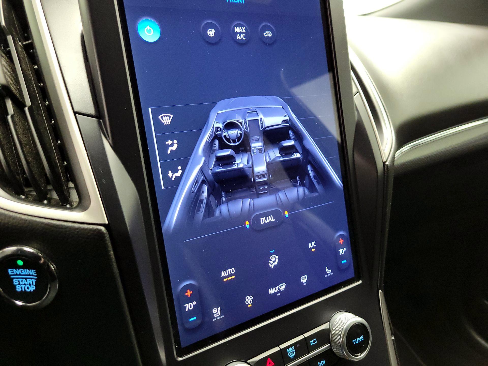 Thumbnail: 2021 Ford Edge - 16