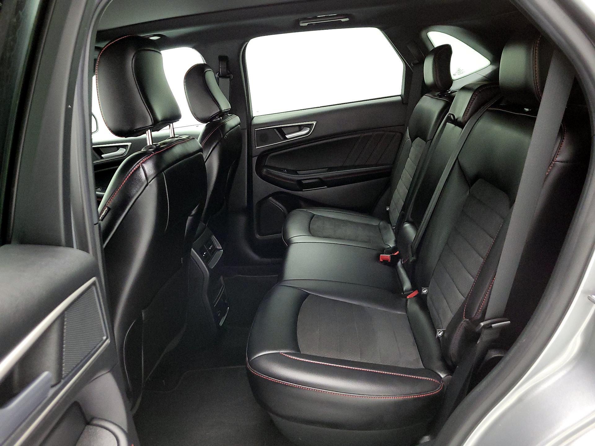 Thumbnail: 2021 Ford Edge - 19