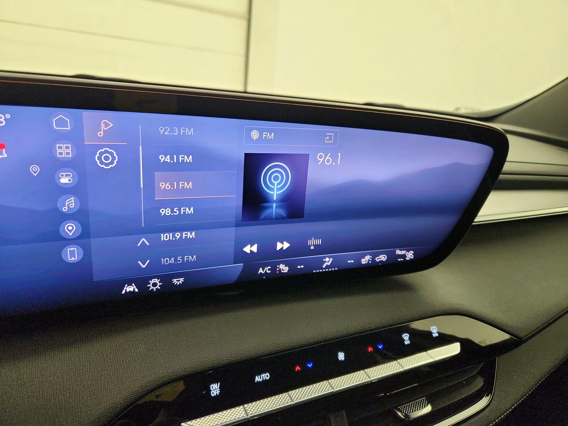 Thumbnail: 2025 Buick Enclave - 15