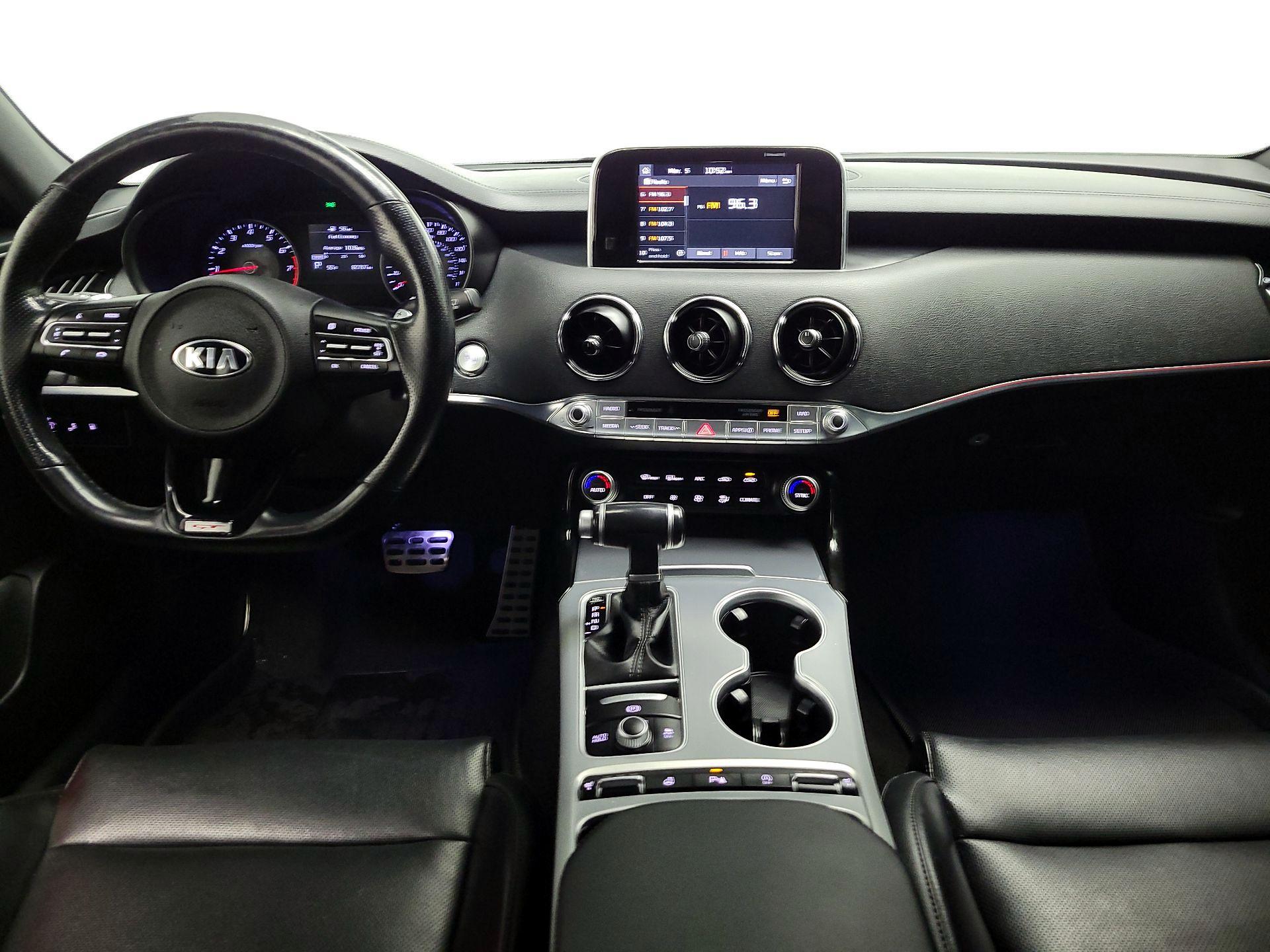 Thumbnail: 2020 Kia Stinger - 9