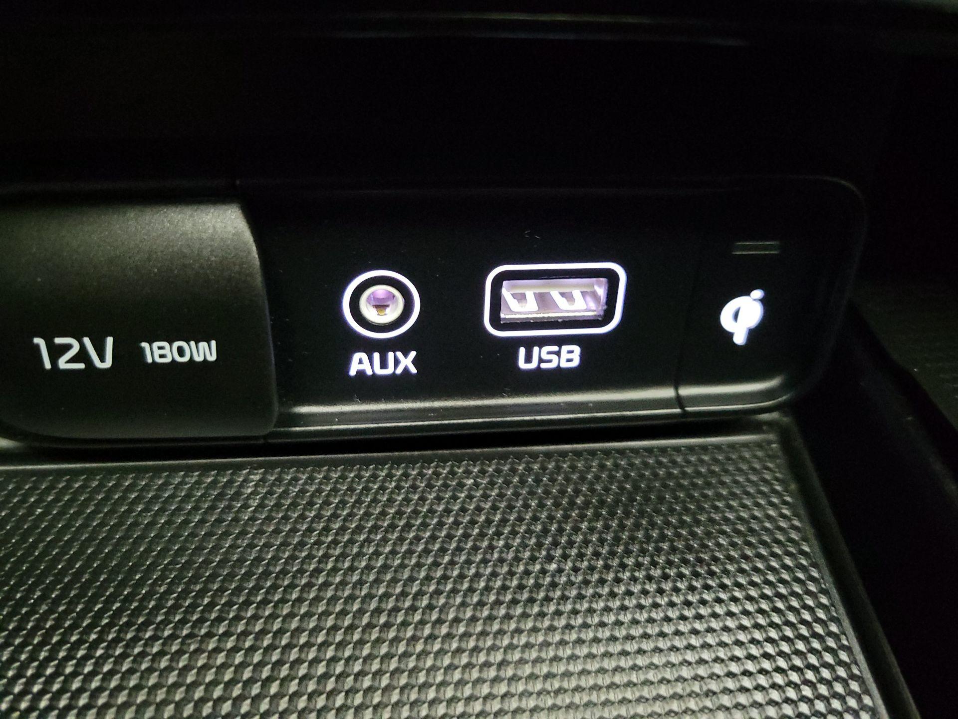 Thumbnail: 2020 Kia Stinger - 18