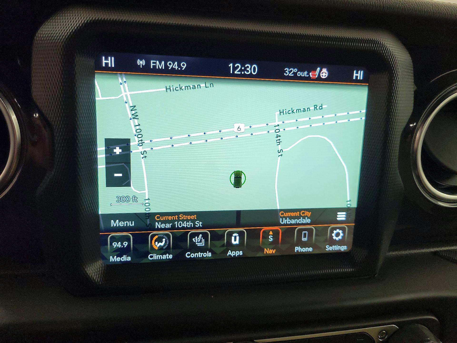 Thumbnail: 2022 Jeep Wrangler - 14