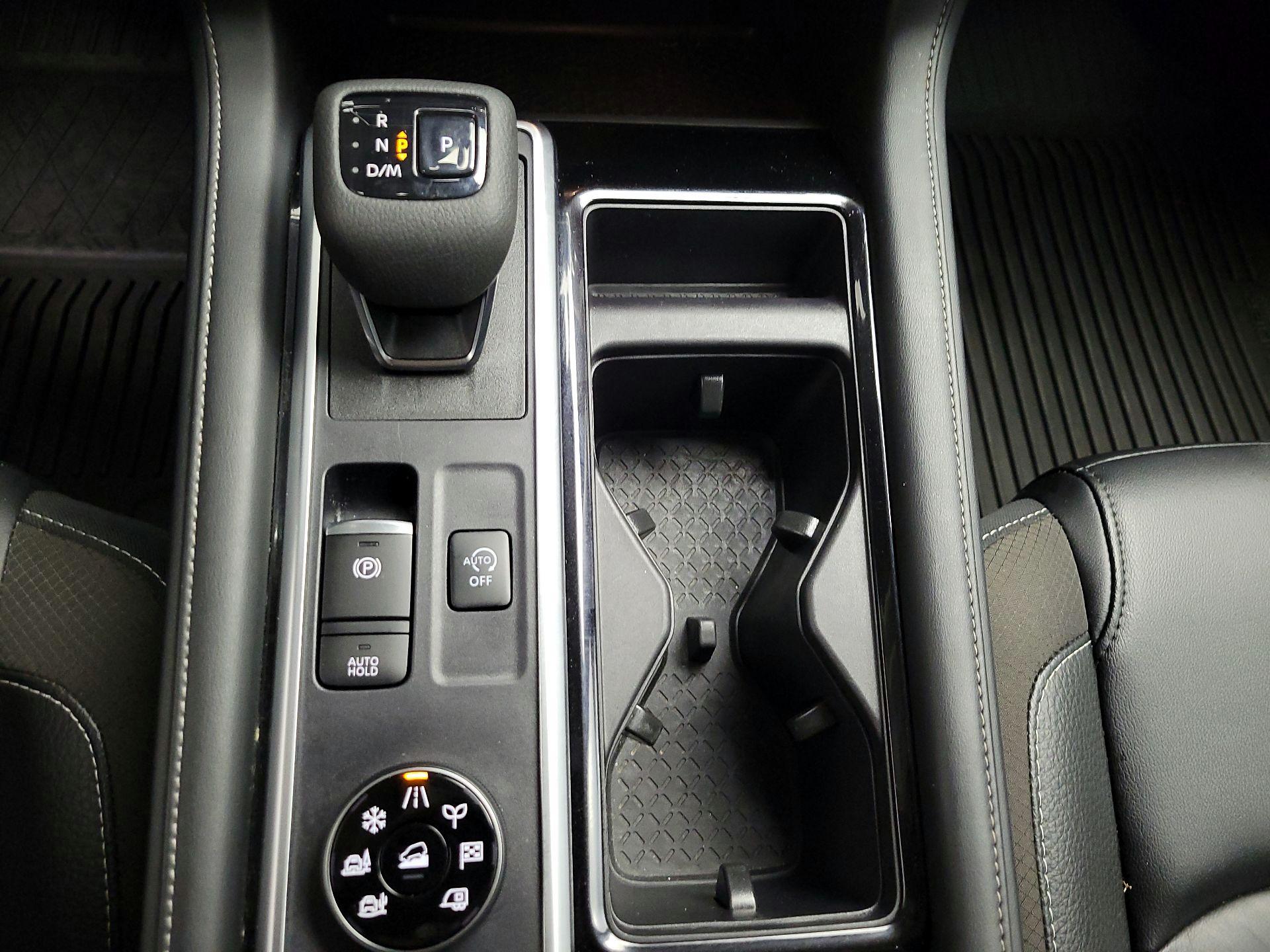 Thumbnail: 2024 Nissan Pathfinder - 17