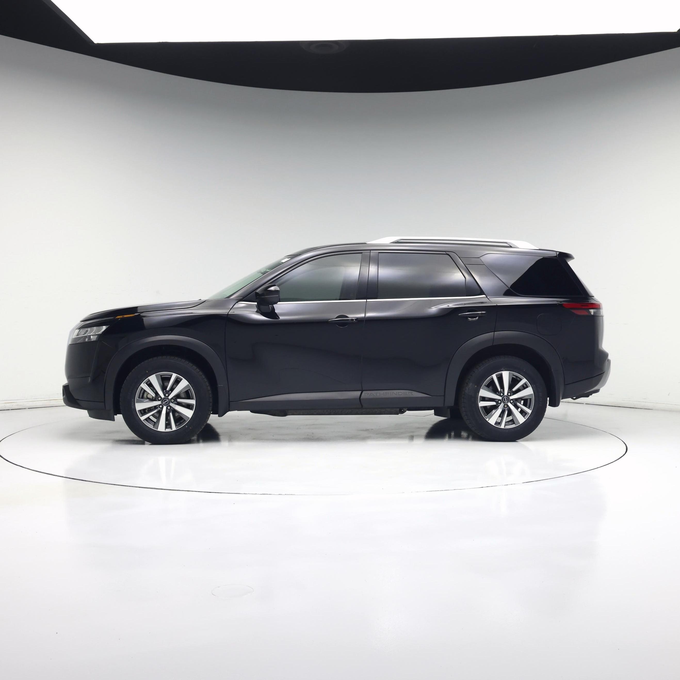 Thumbnail: 2024 Nissan Pathfinder - 3