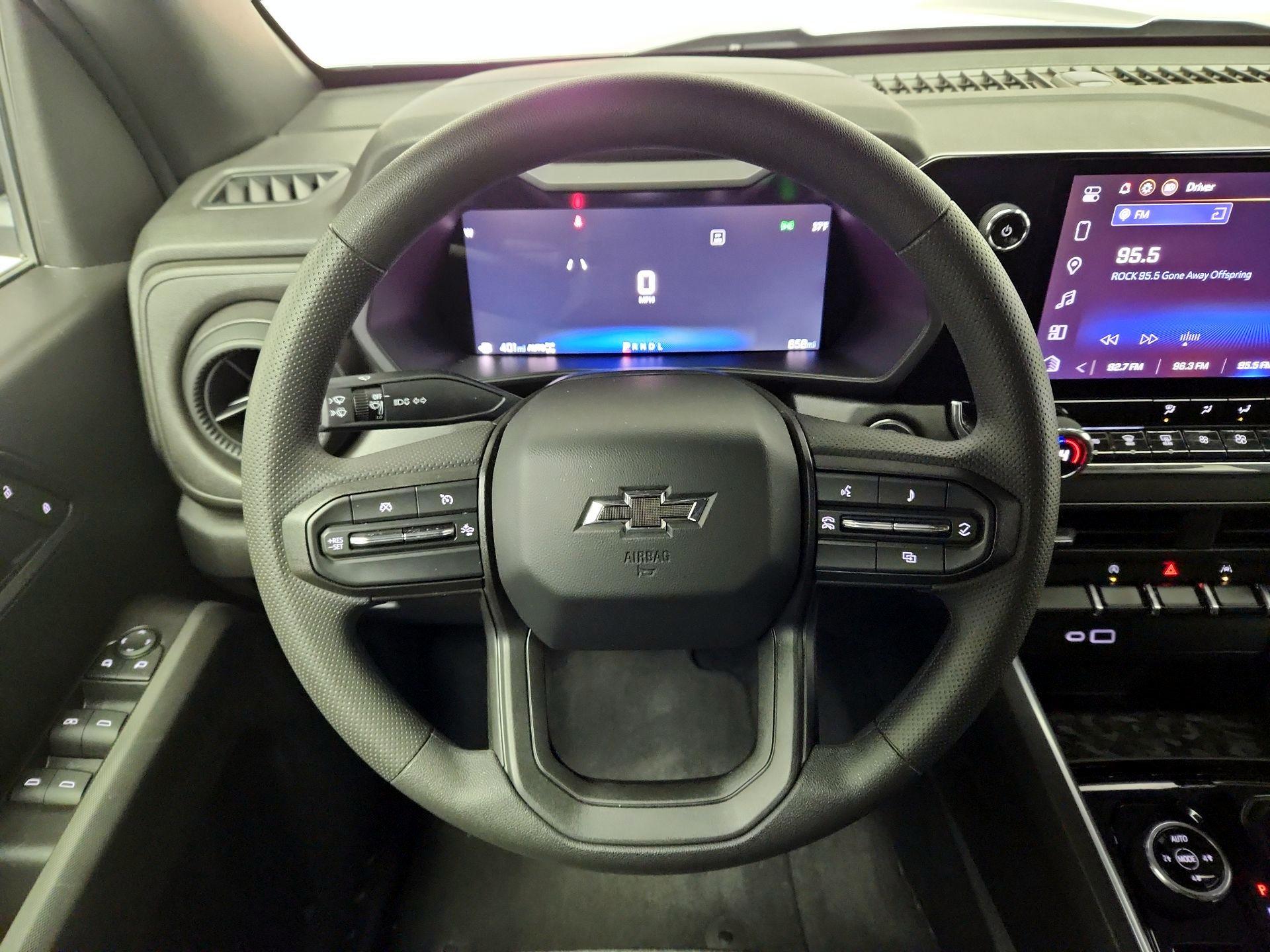 Thumbnail: 2026 Chevrolet Colorado - 10