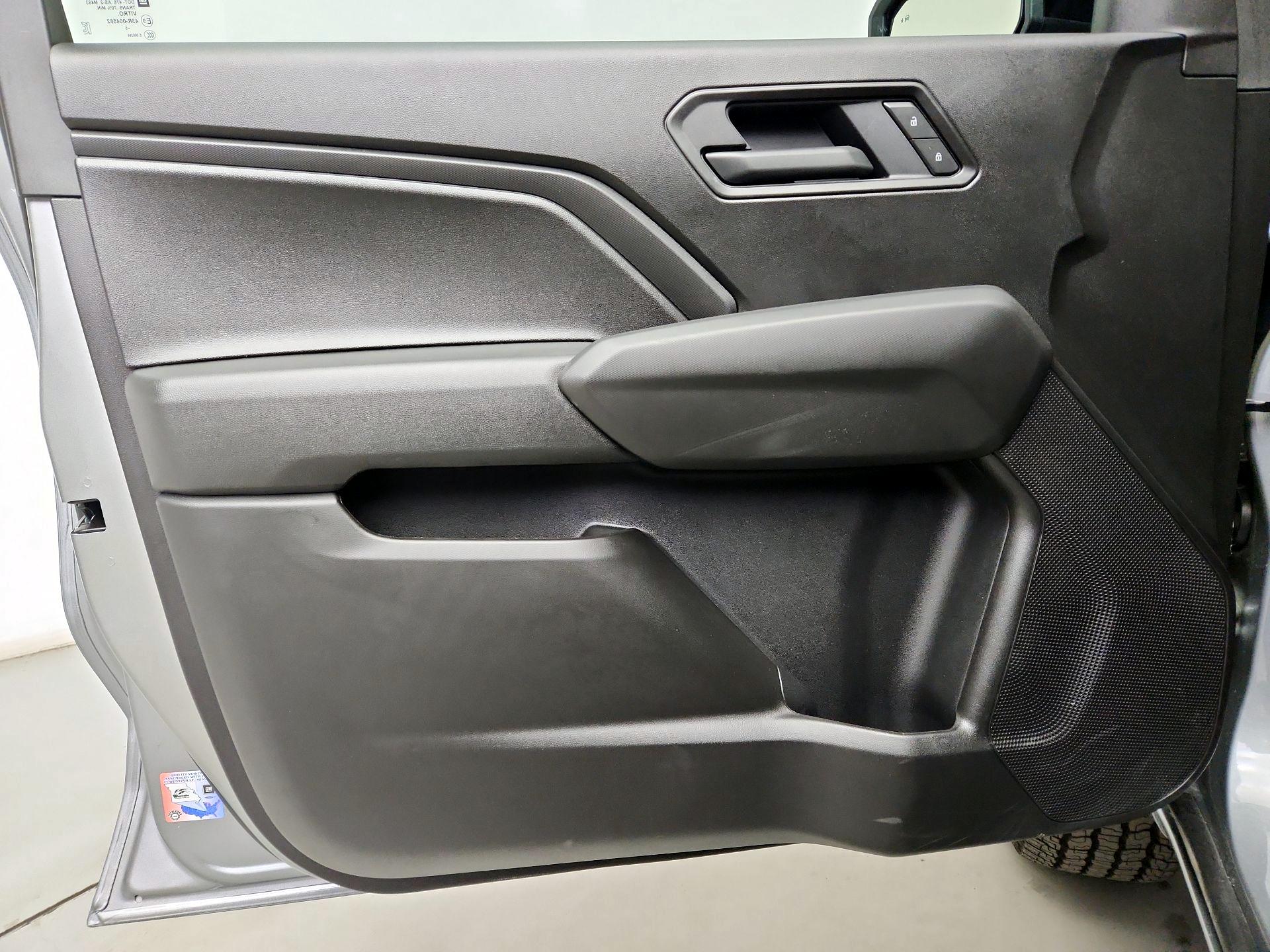 Thumbnail: 2026 Chevrolet Colorado - 12