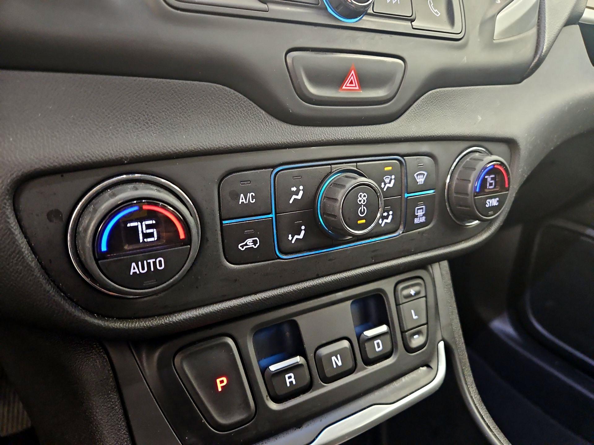 Thumbnail: 2021 GMC Terrain - 16