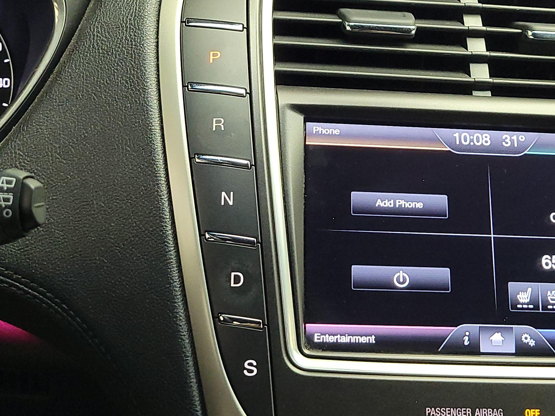 Thumbnail: 2016 Lincoln MKX - 17