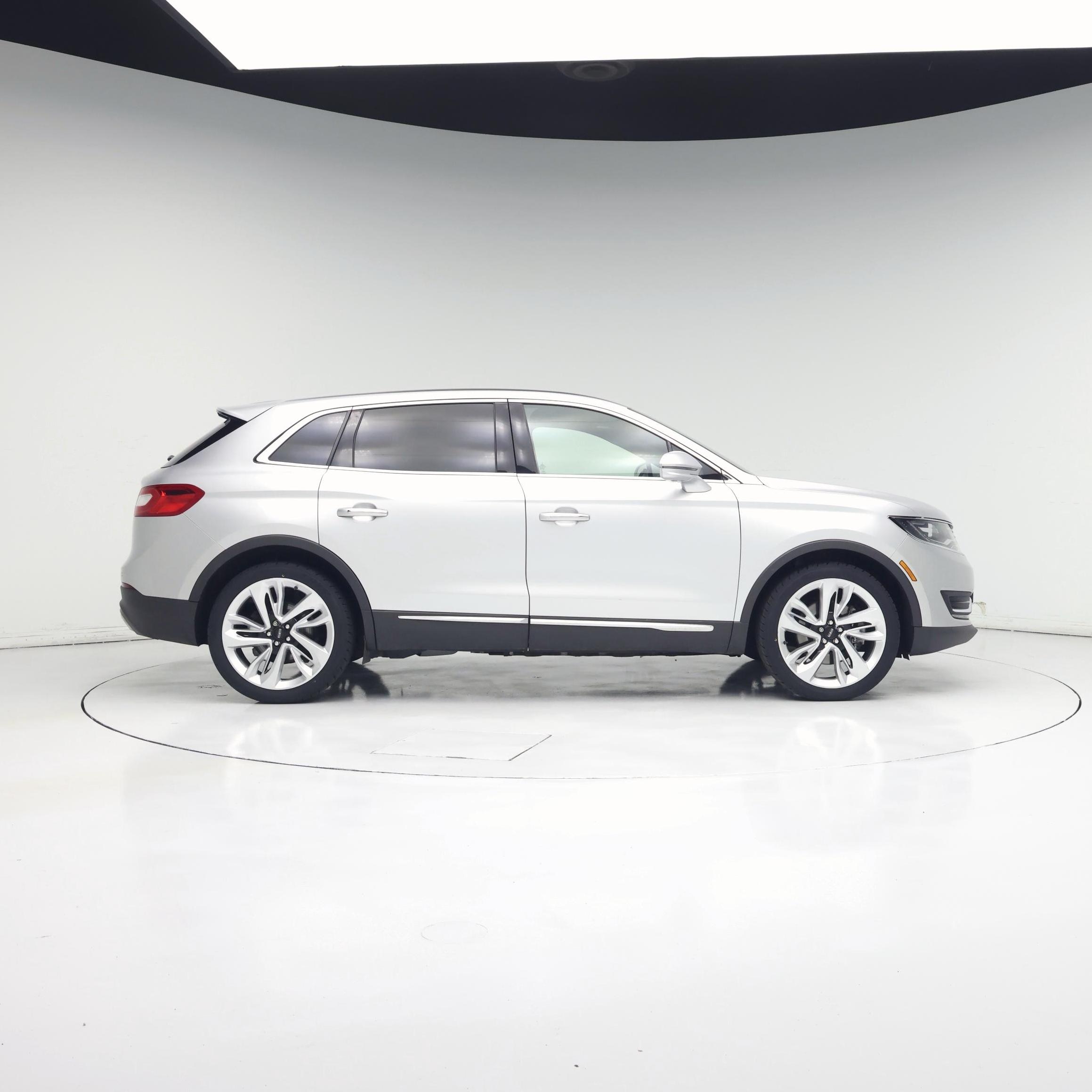 Thumbnail: 2016 Lincoln MKX - 7