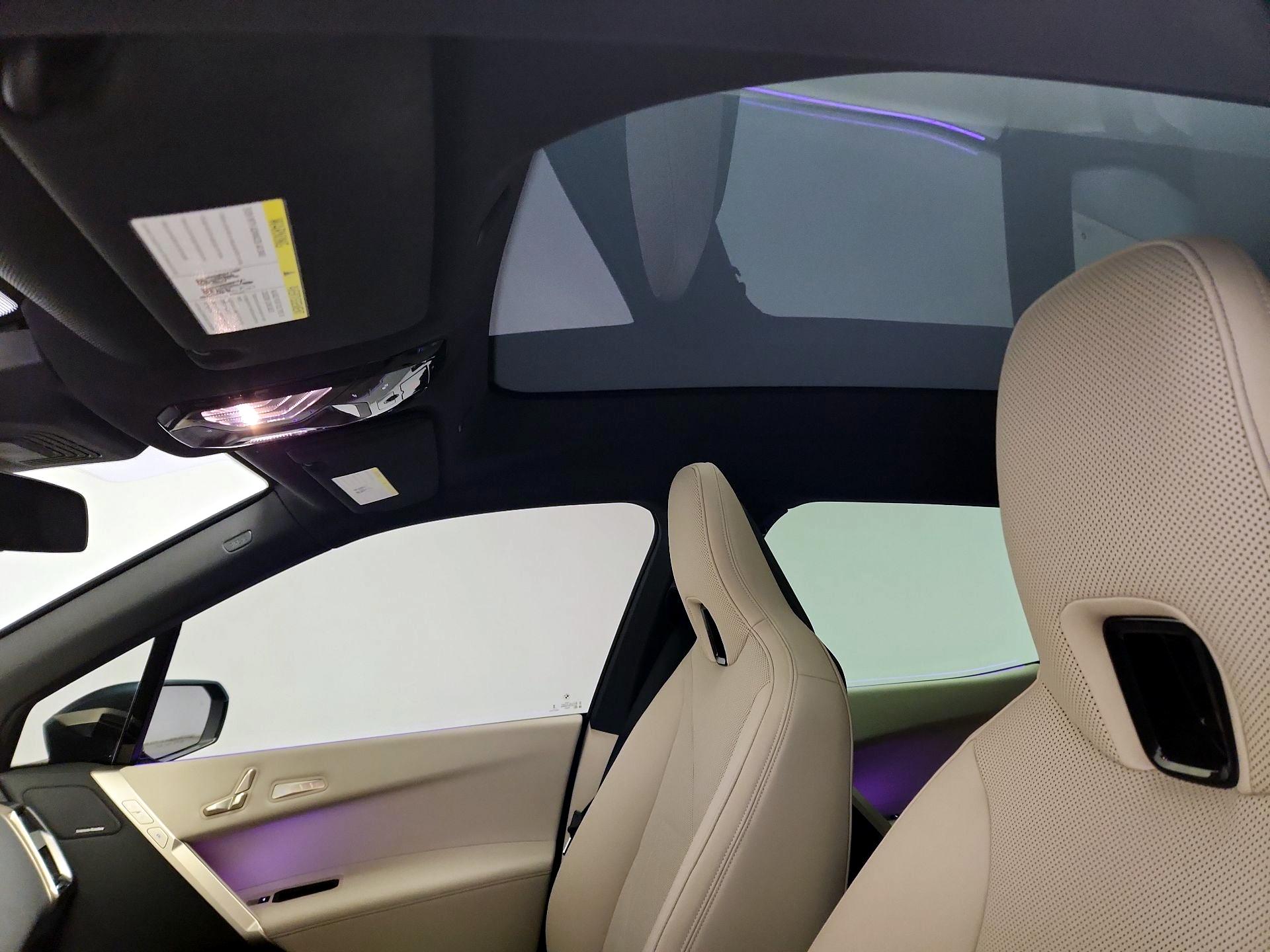 Thumbnail: 2024 BMW iX - 20