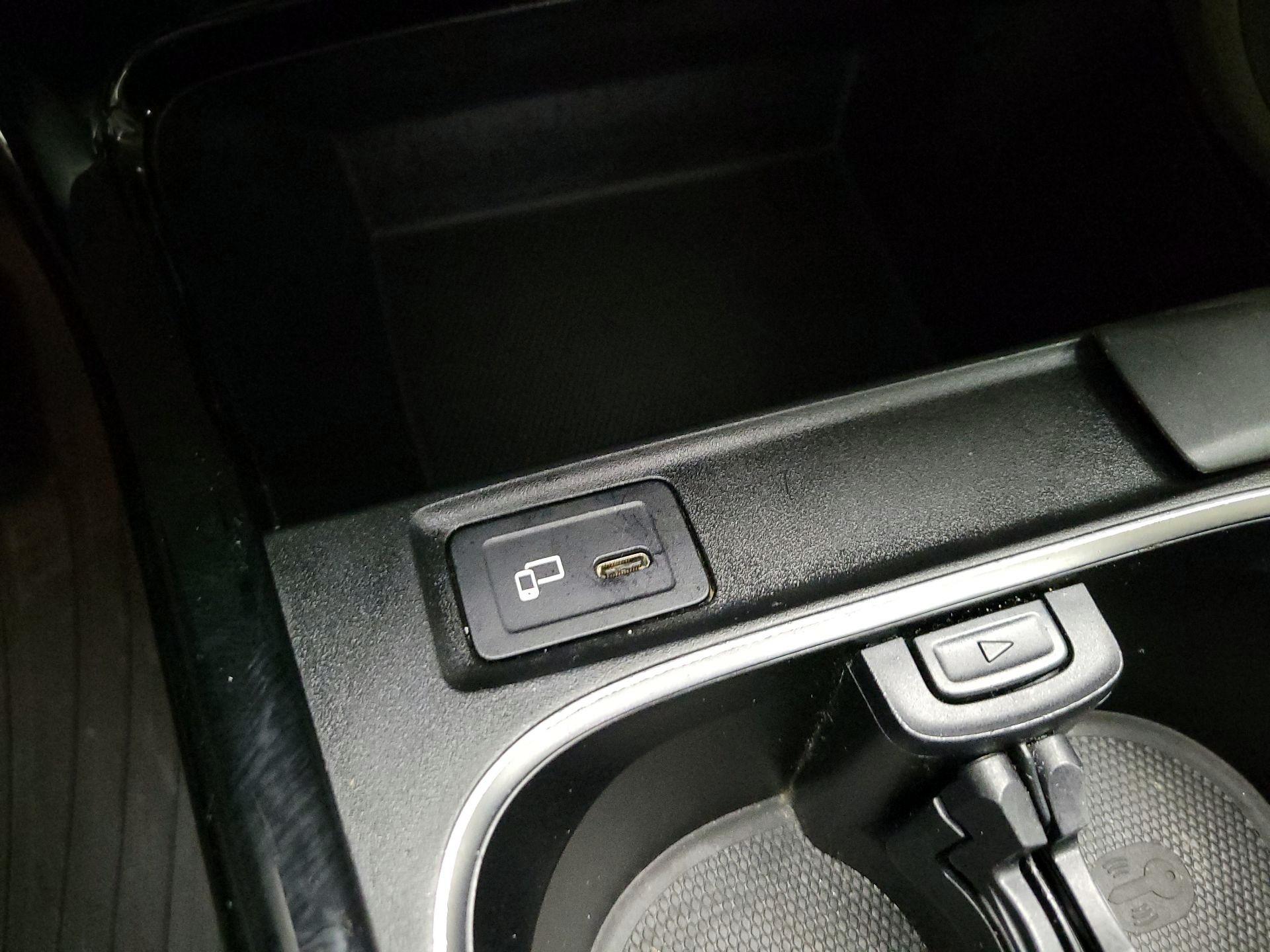 Thumbnail: 2020 Mercedes-Benz CLA - 17