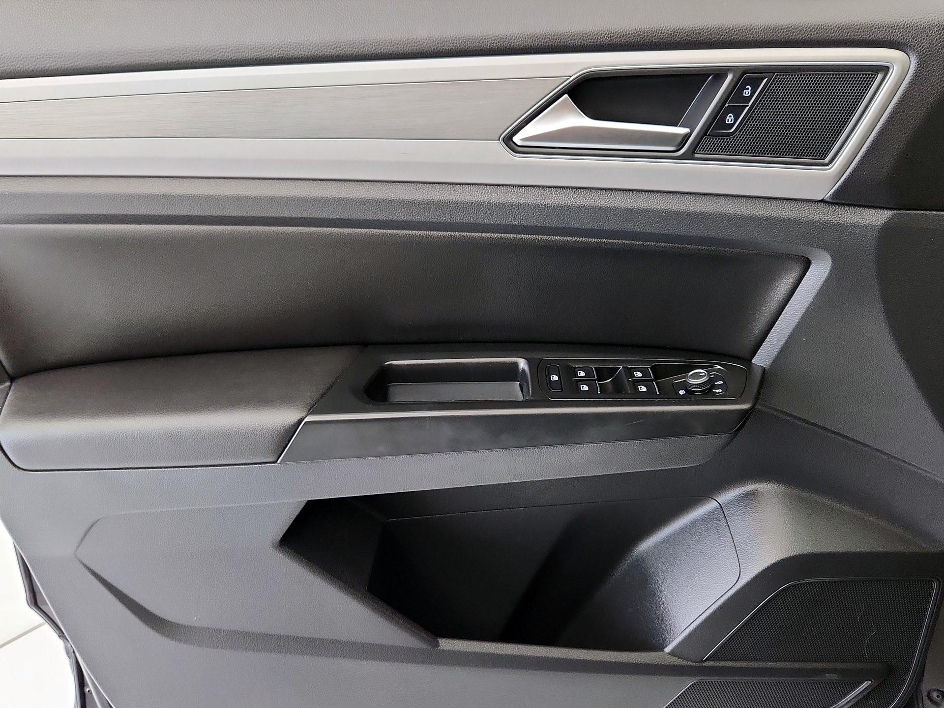 Thumbnail: 2019 Volkswagen Atlas - 12