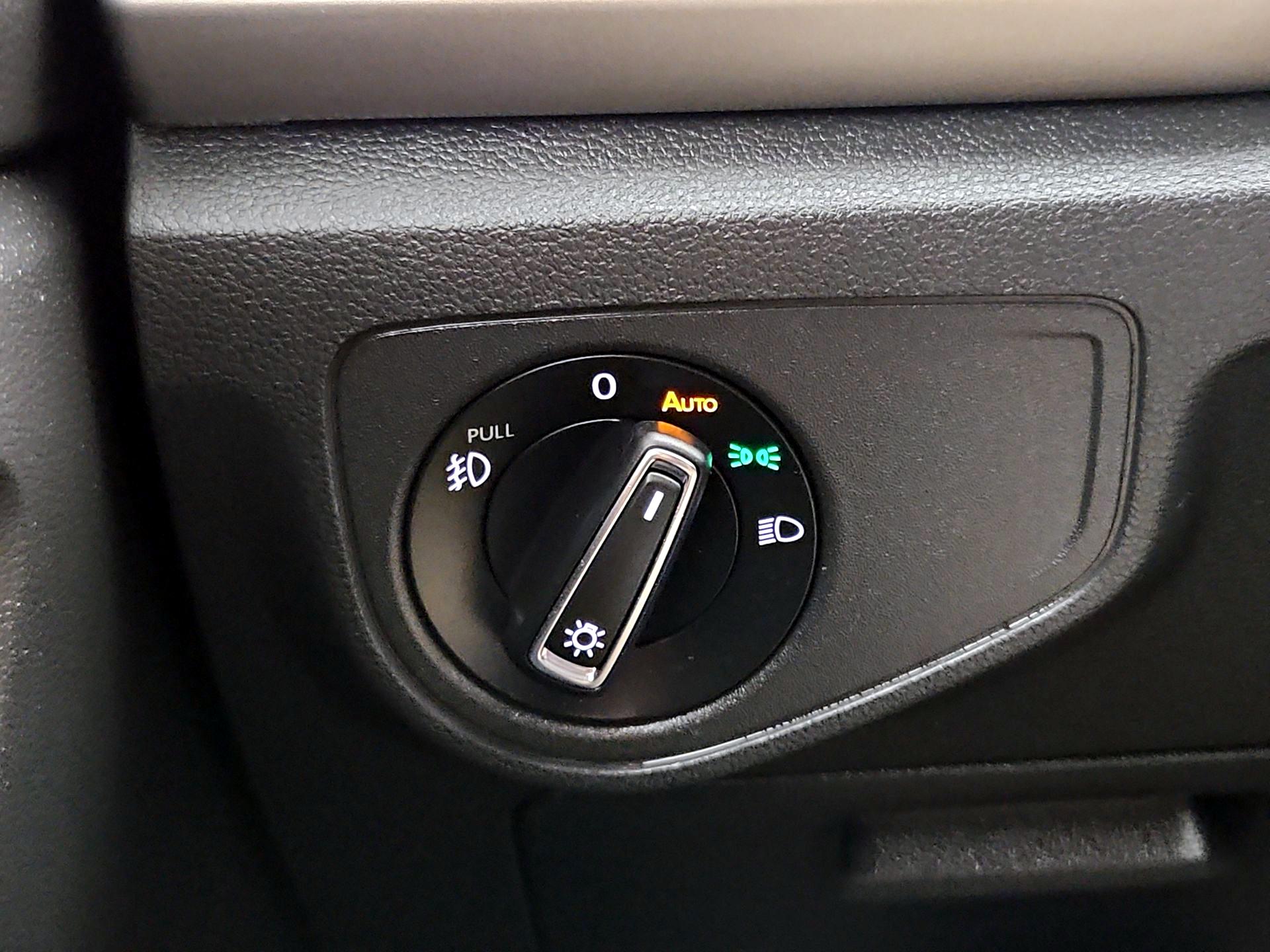 Thumbnail: 2019 Volkswagen Atlas - 13