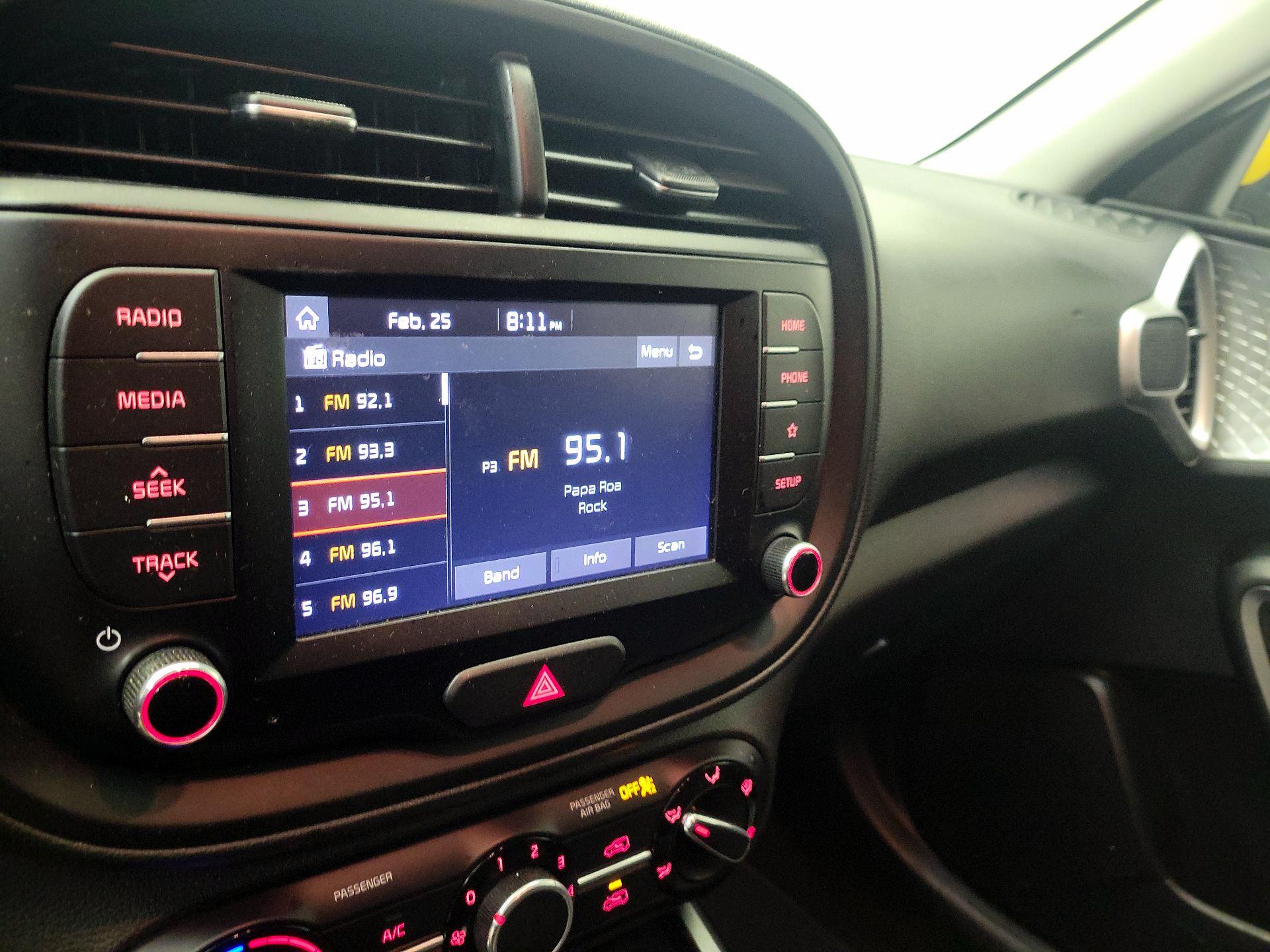 Thumbnail: 2020 Kia Soul - 15