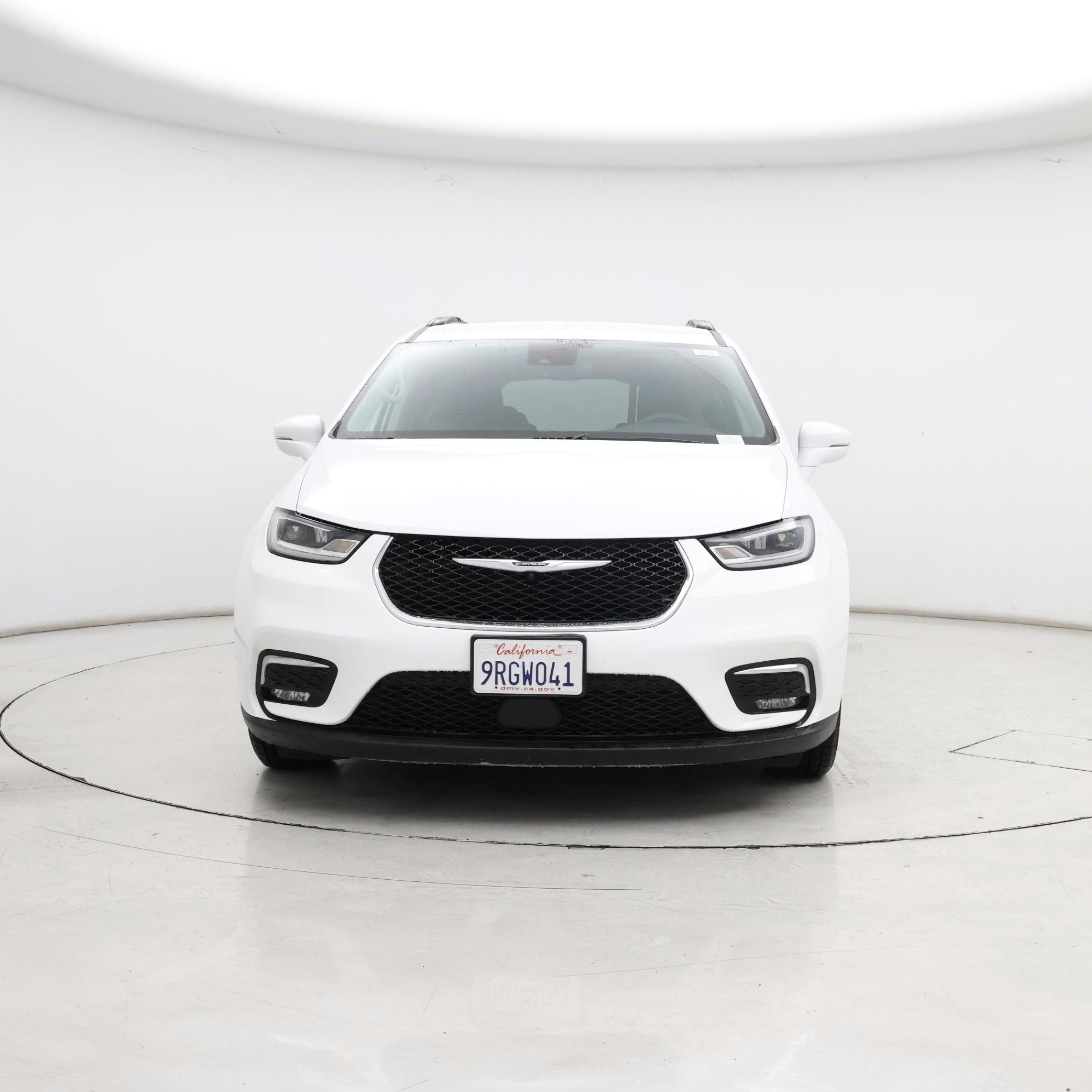 Thumbnail: 2022 Chrysler Pacifica - 5