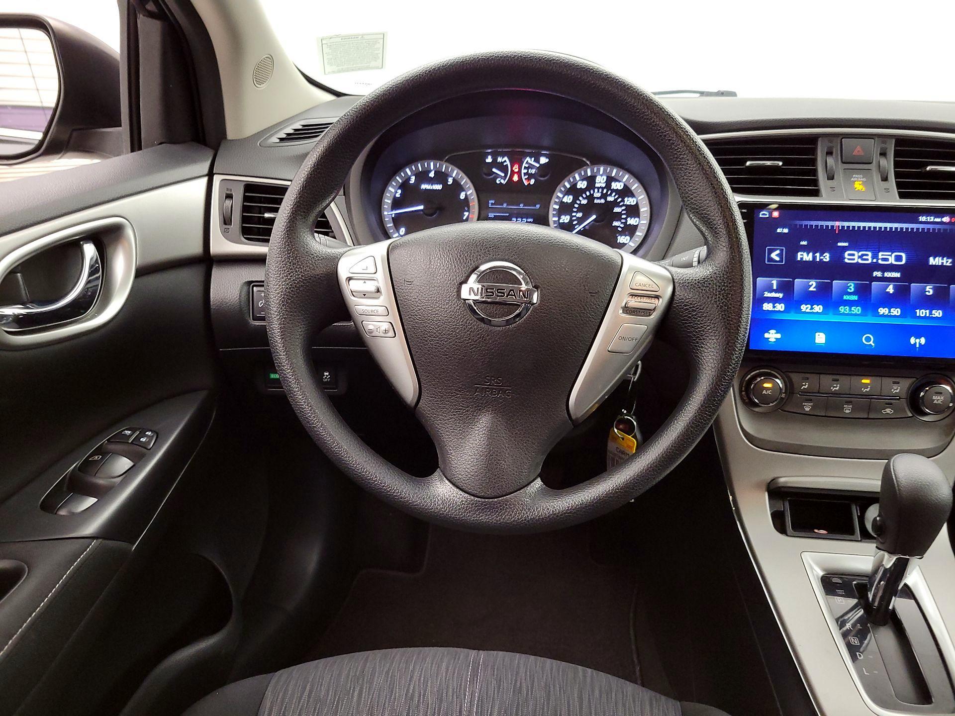 Thumbnail: 2014 Nissan Sentra - 10