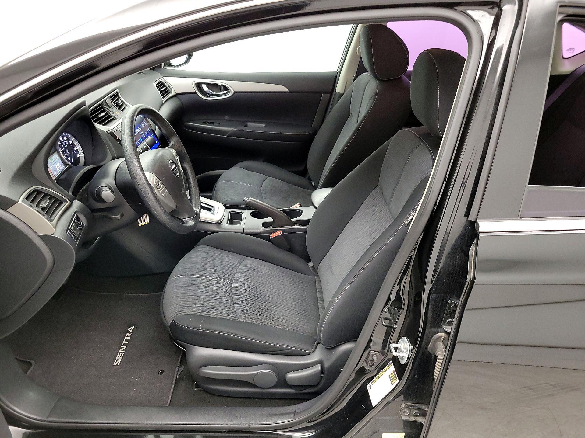 Thumbnail: 2014 Nissan Sentra - 11