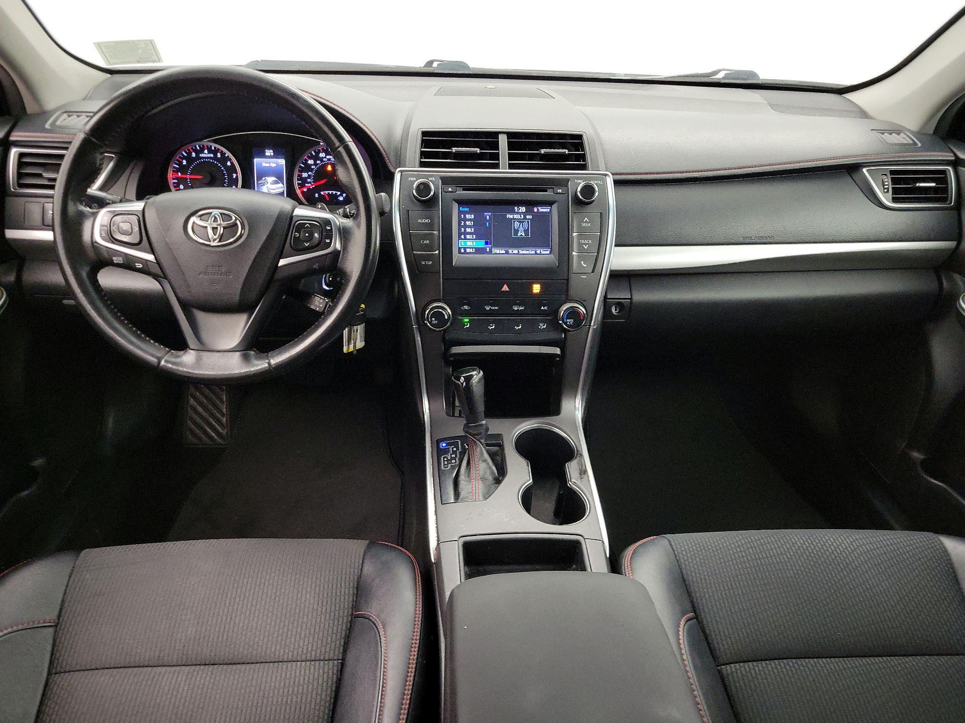 Thumbnail: 2016 Toyota Camry - 9