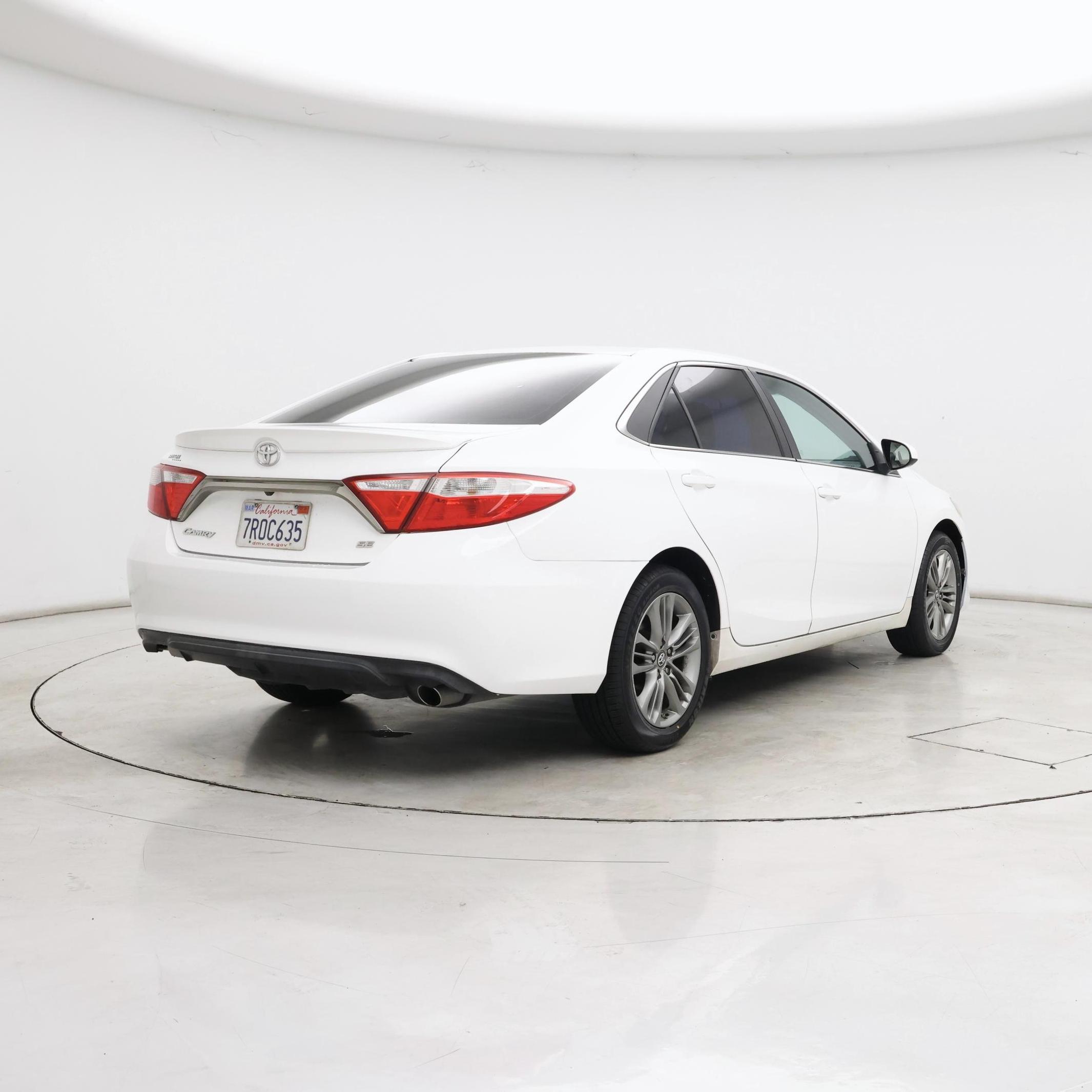 Thumbnail: 2016 Toyota Camry - 8