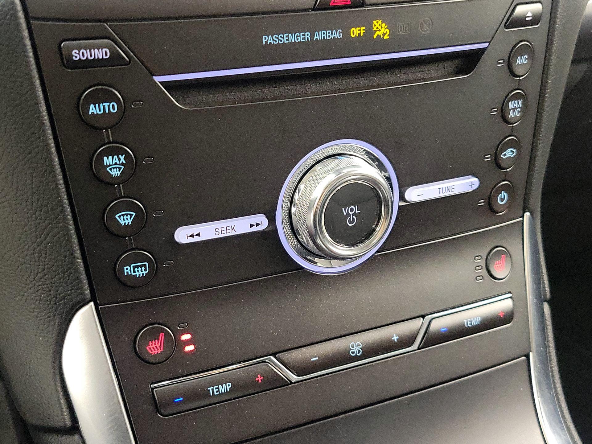 Thumbnail: 2019 Ford Edge - 16