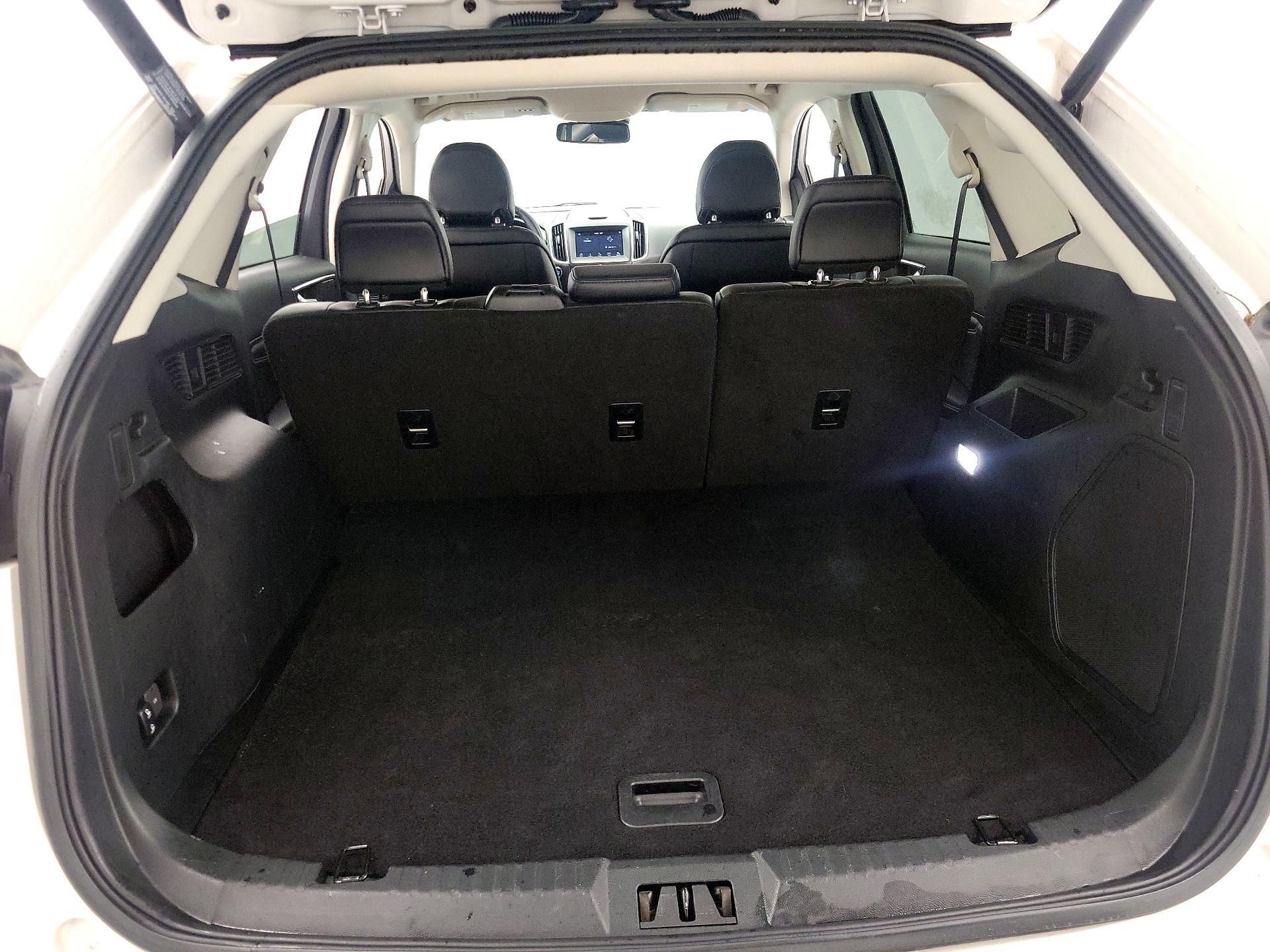 Thumbnail: 2019 Ford Edge - 20