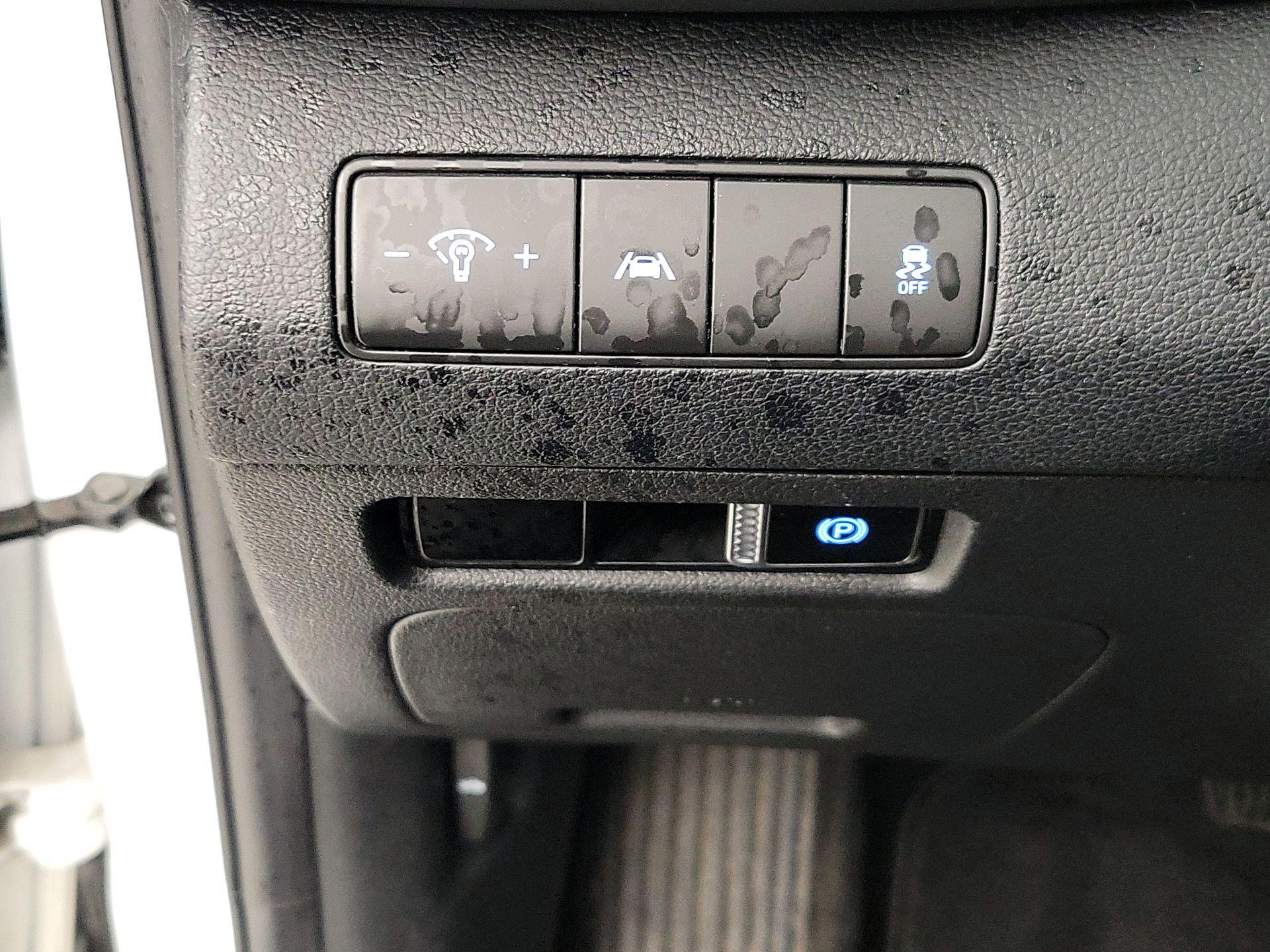 Thumbnail: 2021 Hyundai Santa Fe - 13