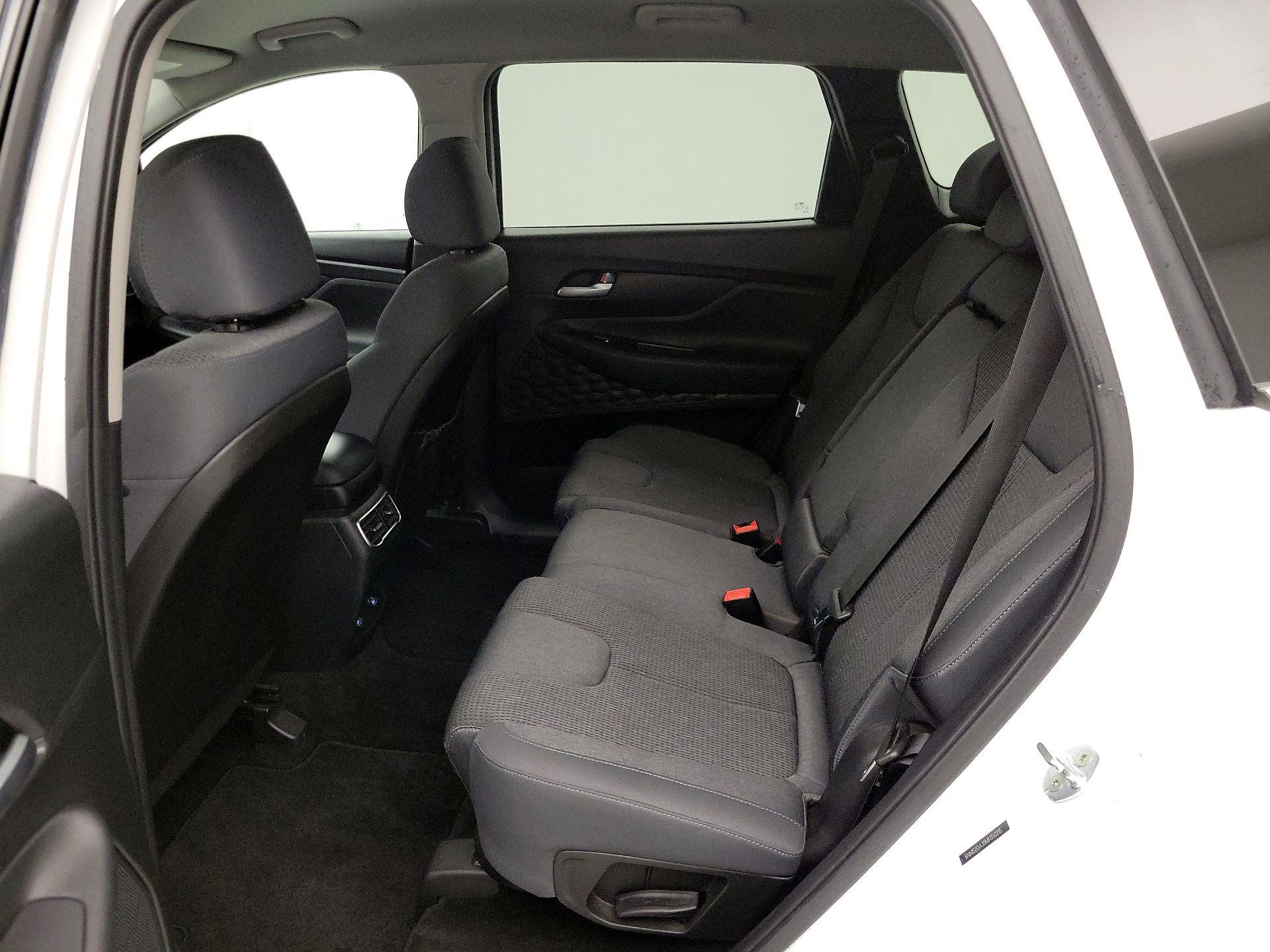 Thumbnail: 2021 Hyundai Santa Fe - 18