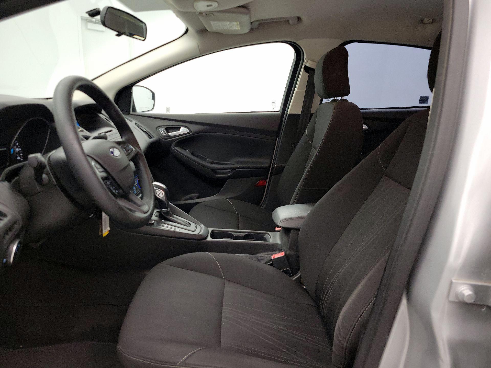 Thumbnail: 2016 Ford Focus - 11