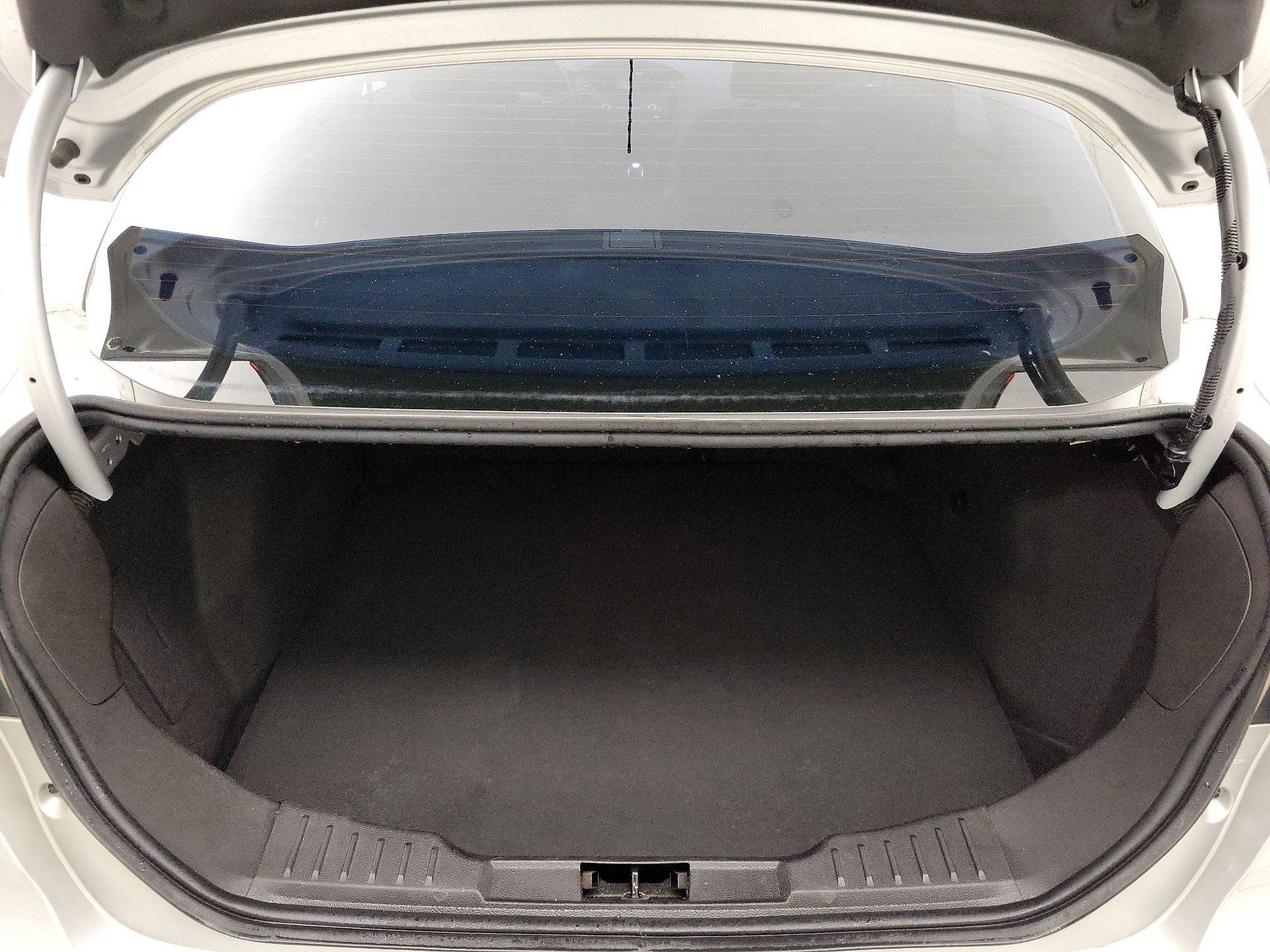 Thumbnail: 2016 Ford Focus - 20