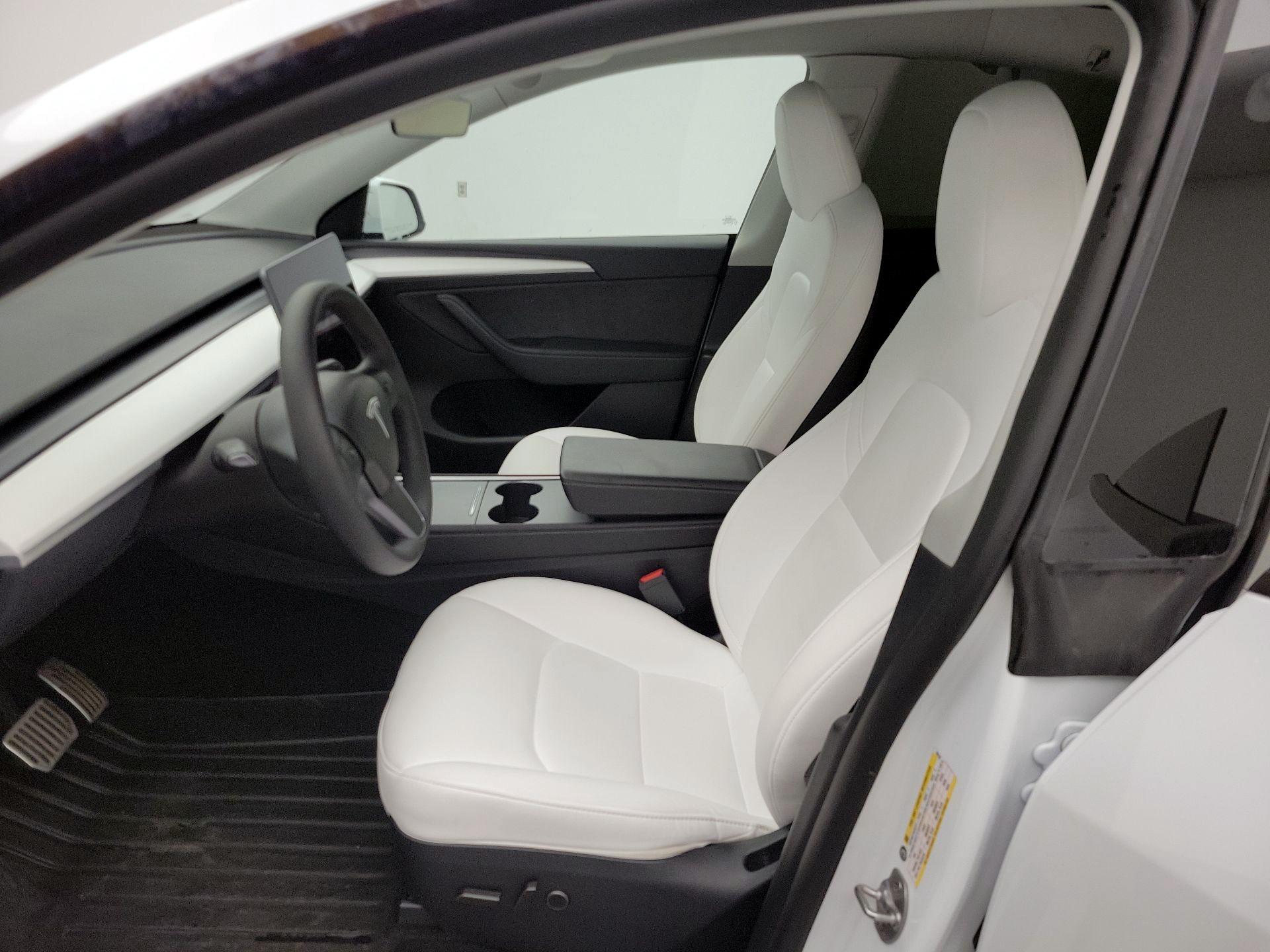 Thumbnail: 2024 Tesla Model Y - 11