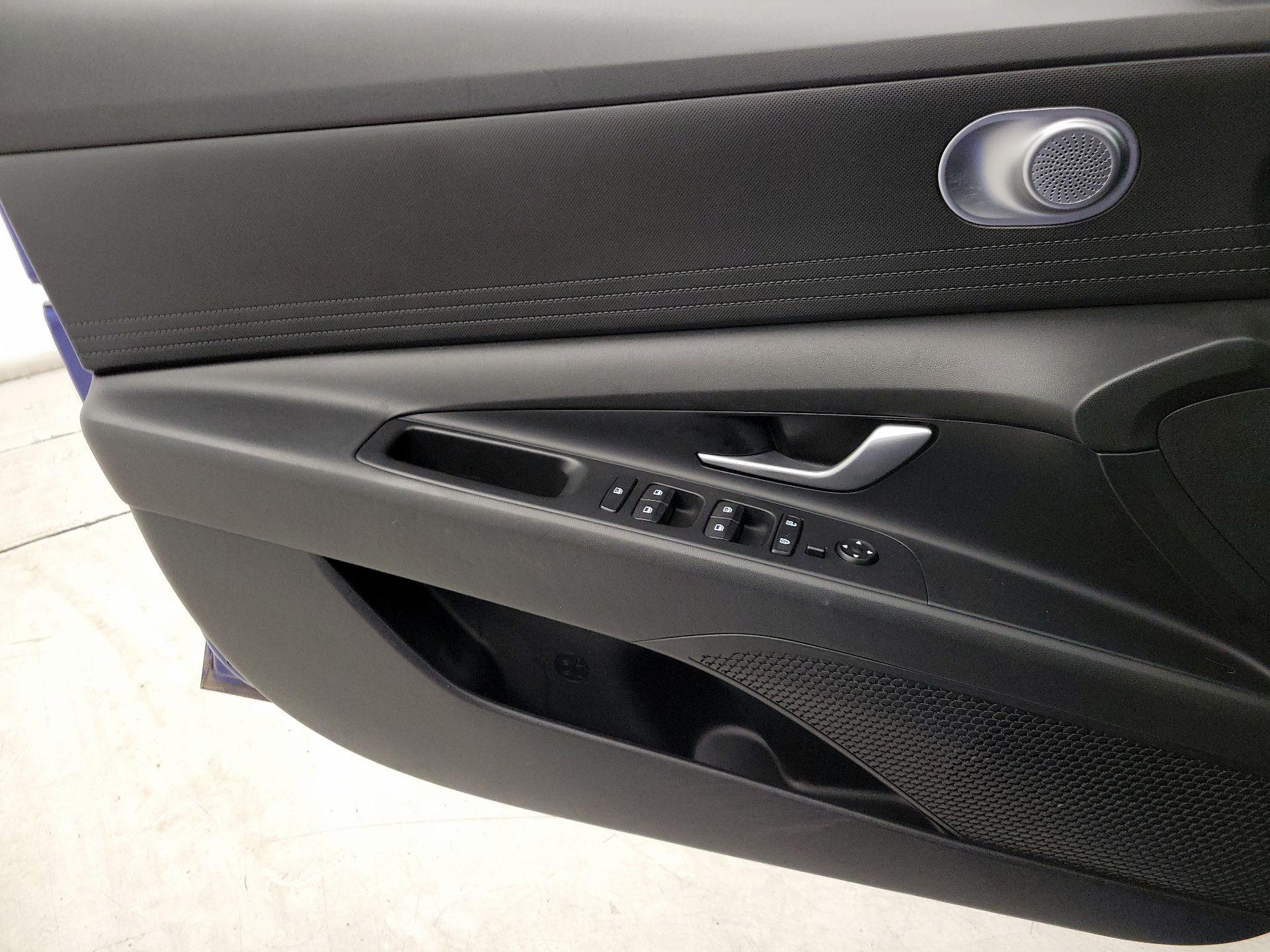 Thumbnail: 2023 Hyundai Elantra - 12