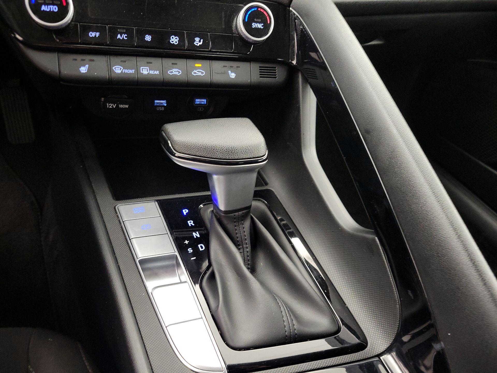 Thumbnail: 2023 Hyundai Elantra - 17