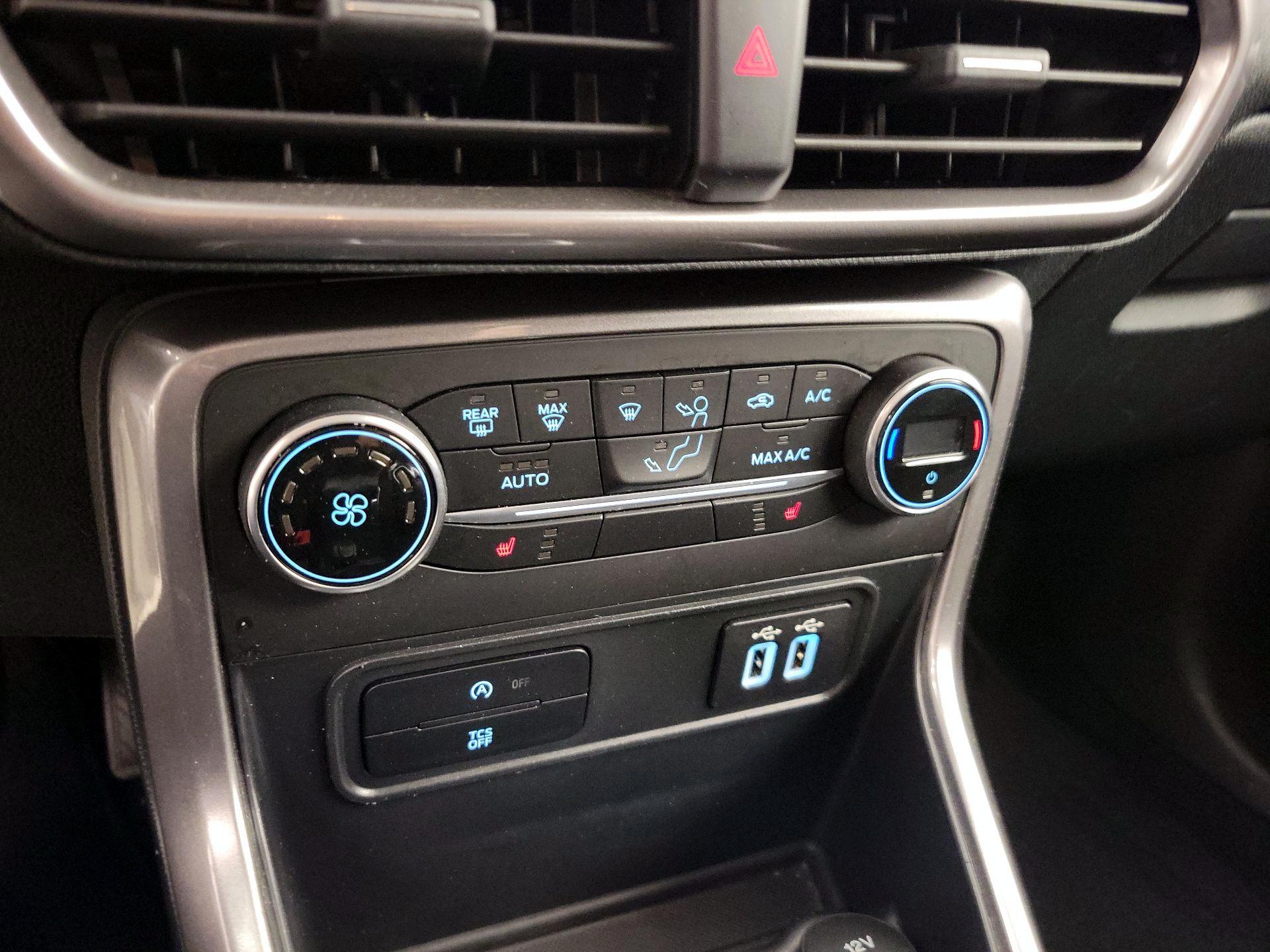 Thumbnail: 2019 Ford EcoSport - 17