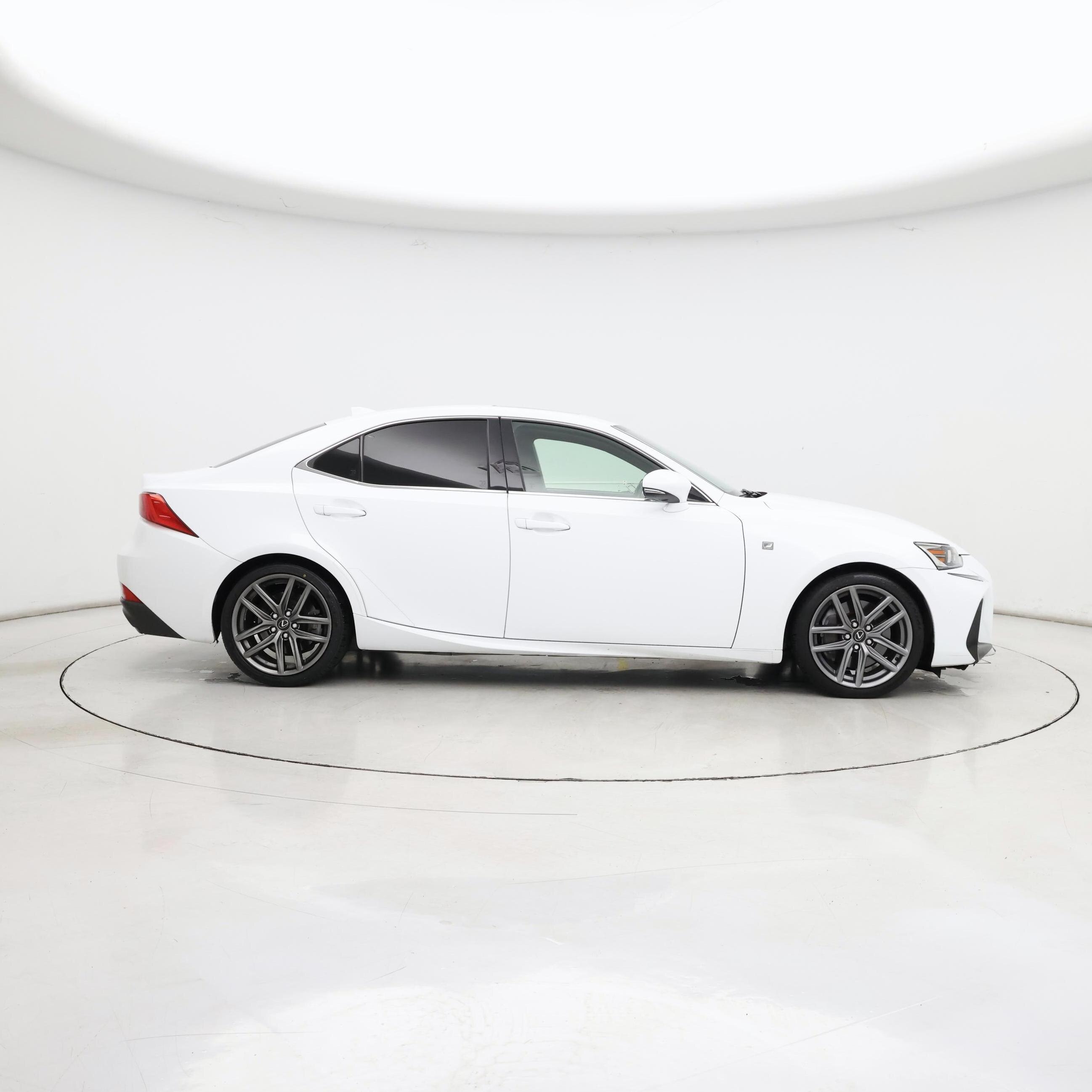 Thumbnail: 2017 Lexus IS - 7