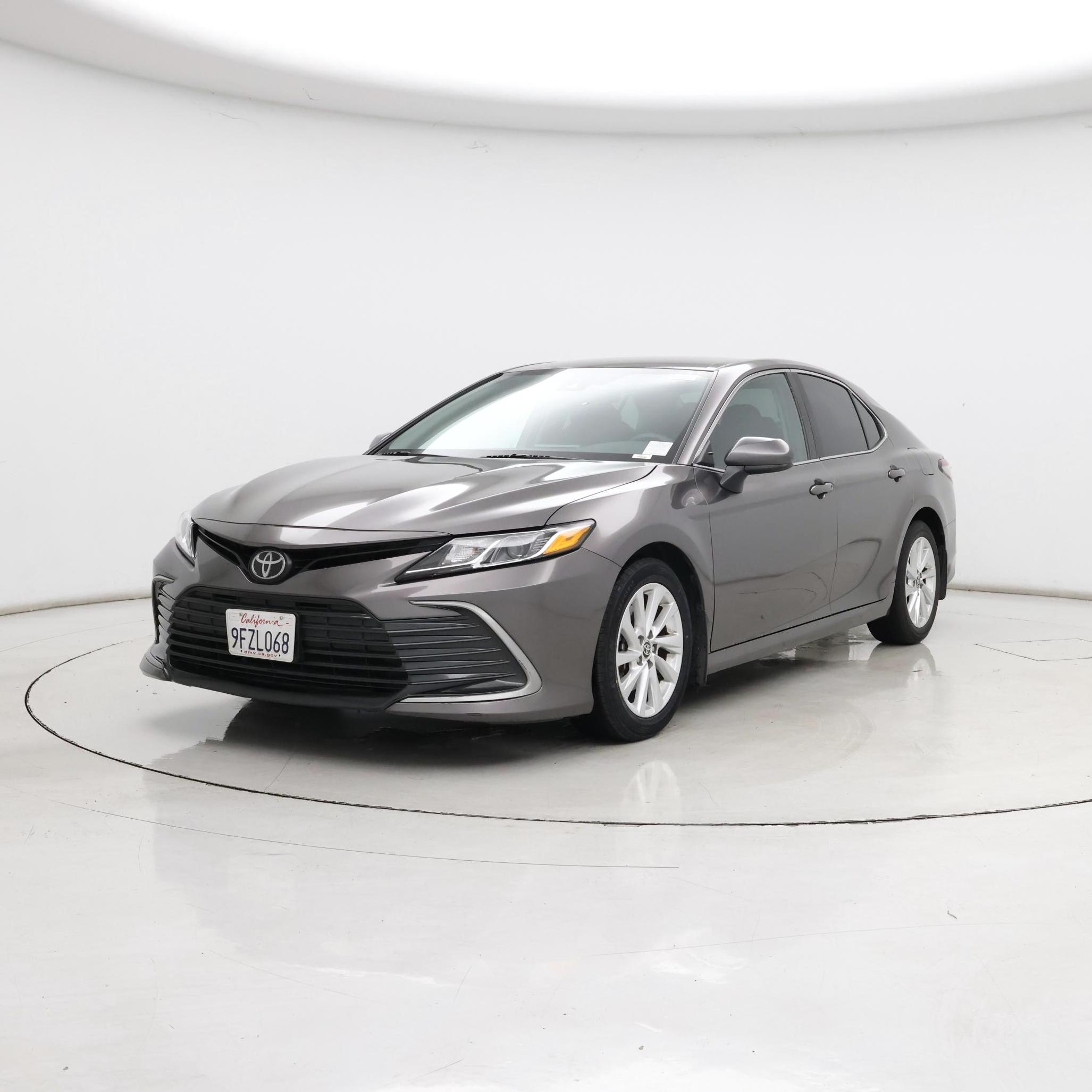 Thumbnail: 2023 Toyota Camry - 4